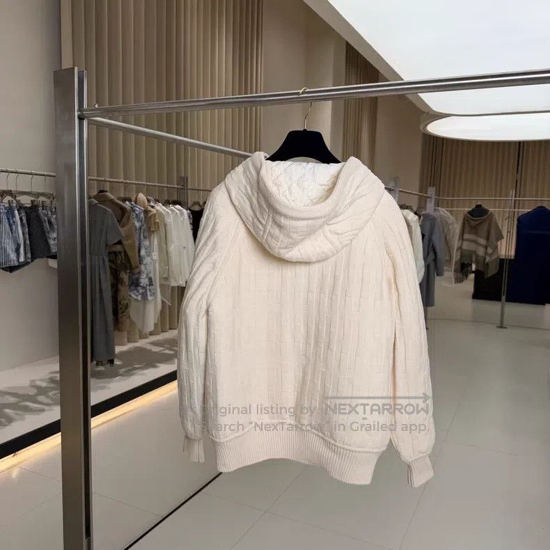 Hermes Hermes Off-White Full Print Dual-Sided Wearable Wool Down Size XS / US 0-2 / IT 36-38 - 3 Thumbnail