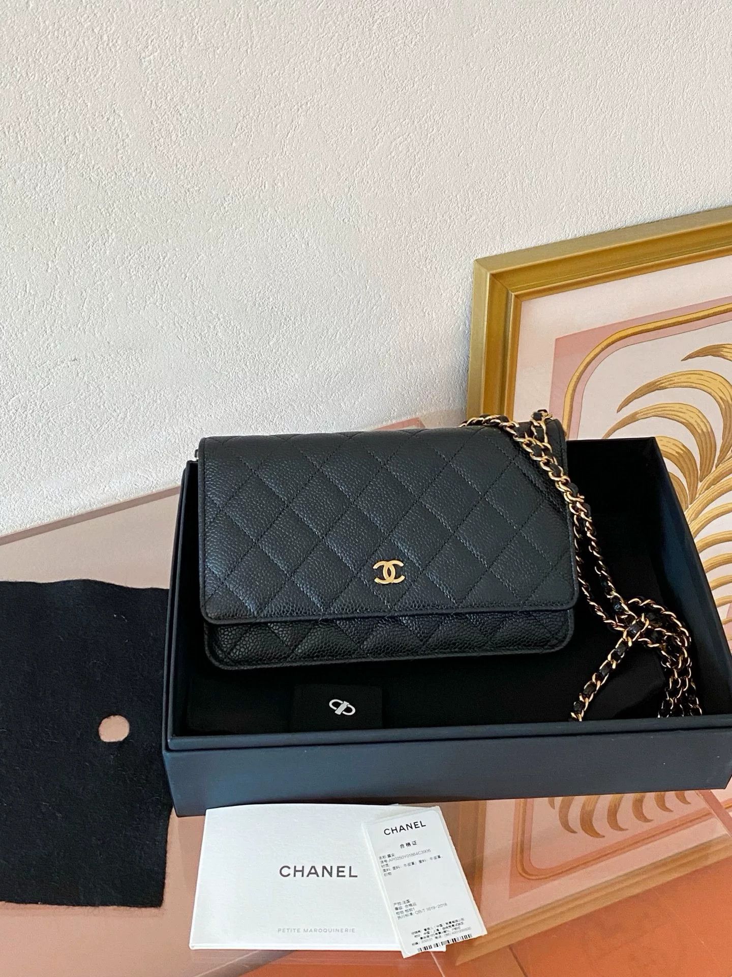Chanel Pre-loved Bag Very good condition Size ONE SIZE - 1 Thumbnail