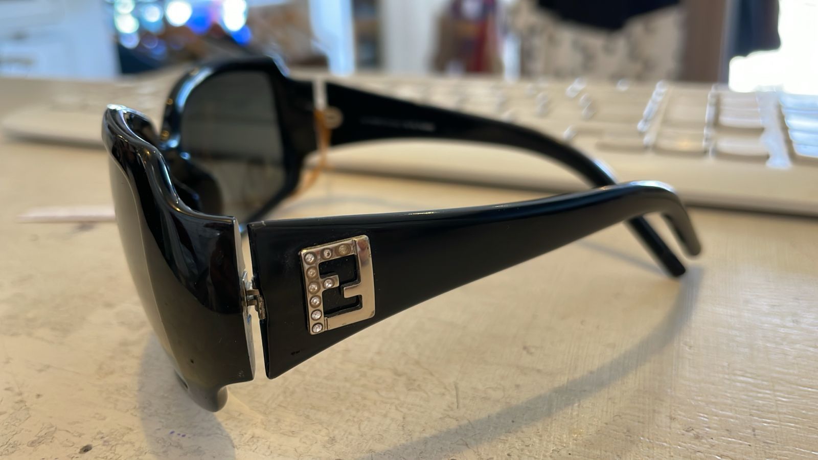Fendi 2000S FENDI SUNGLASSES Size ONE SIZE - 2 Thumbnail