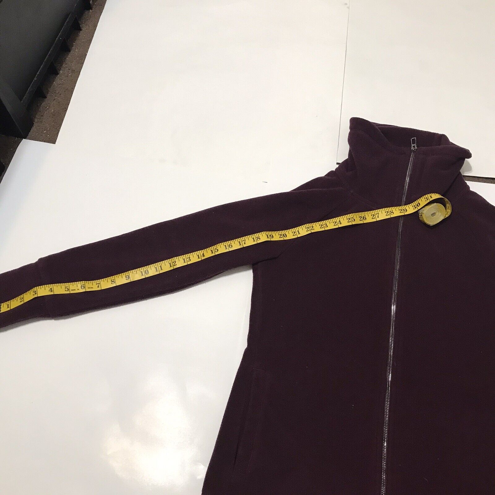 Calvin Klein Calvin Klein Fleece Jacket Men's S Red Full Zip LS RN# 54163 Size US S / EU 44-46 / 1 - 6 Thumbnail