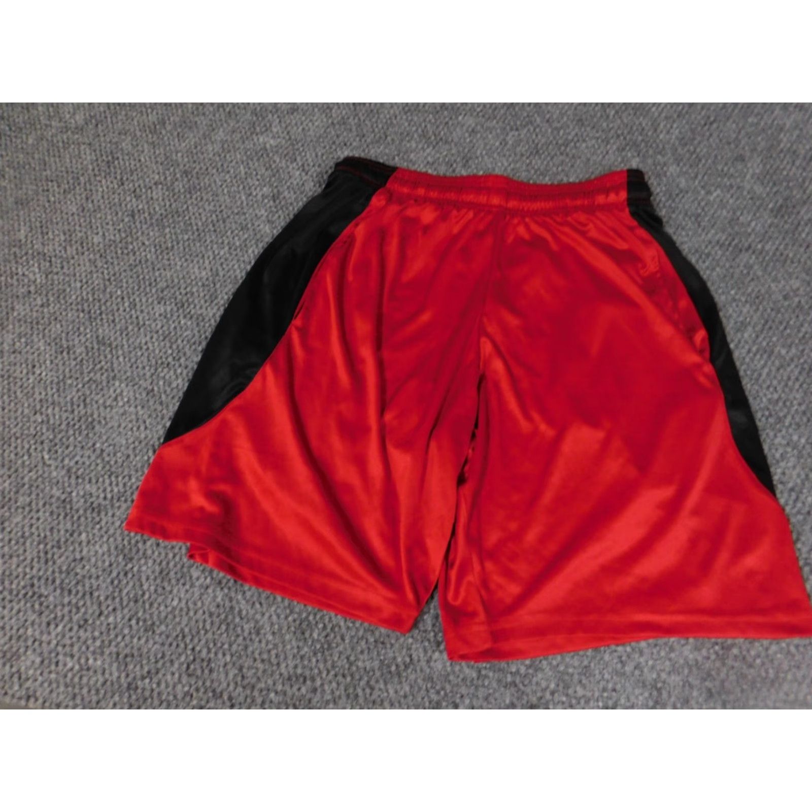Vintage At The Buzzer Mens shorts Medium Red Active stretch Basketball Regular Logo Size US 26 / EU 42 - 2 Thumbnail