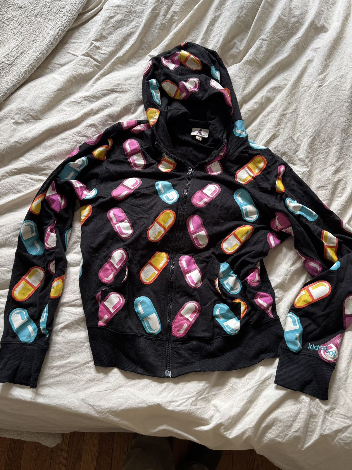 Kid Robot Kid Robot Neon Pills Hoodie size Large Limited 135 of 236 Size US L / EU 52-54 / 3 - 1 Thumbnail