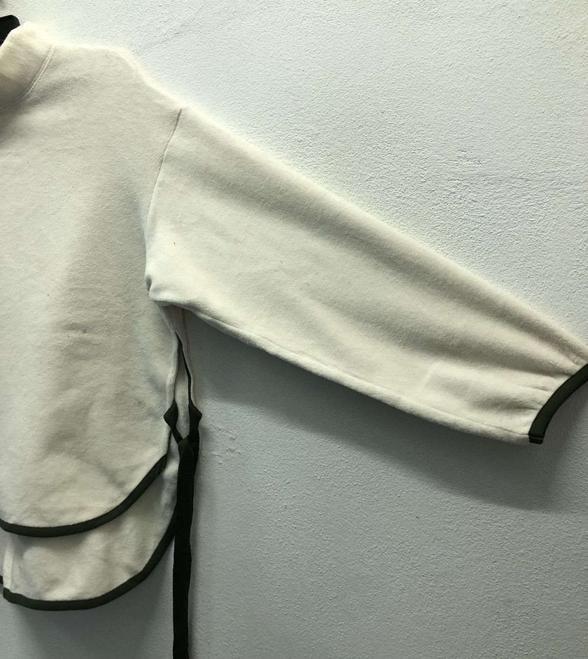 Uniqlo × White Mountaineering Vintage Uniqlo White Mountaineering Sweatshirts Size M / US 6-8 / IT 42-44 - 4 Thumbnail