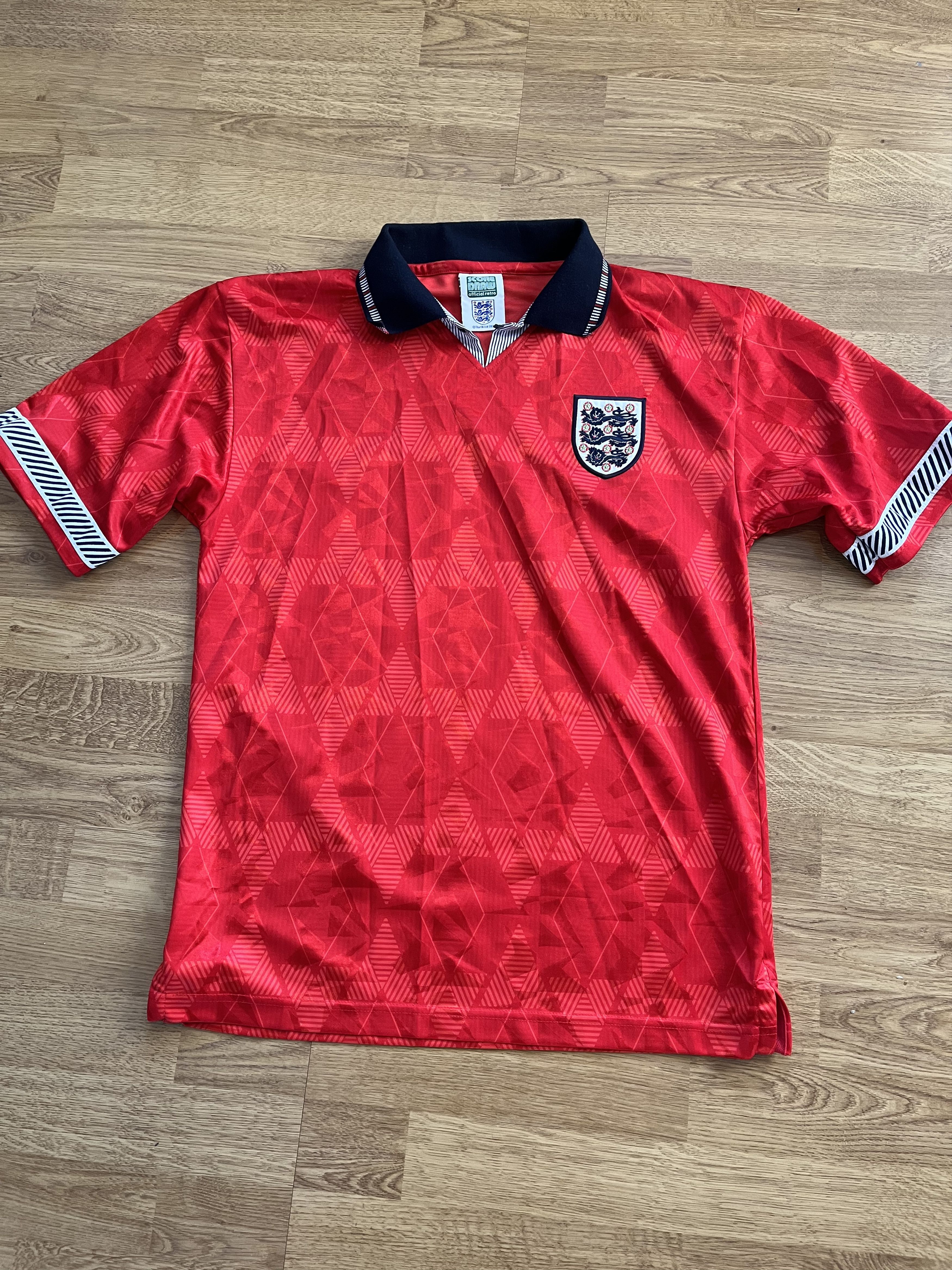 Vintage England 90x red Vintage football kit Size US M / EU 48-50 / 2 - 1 Thumbnail