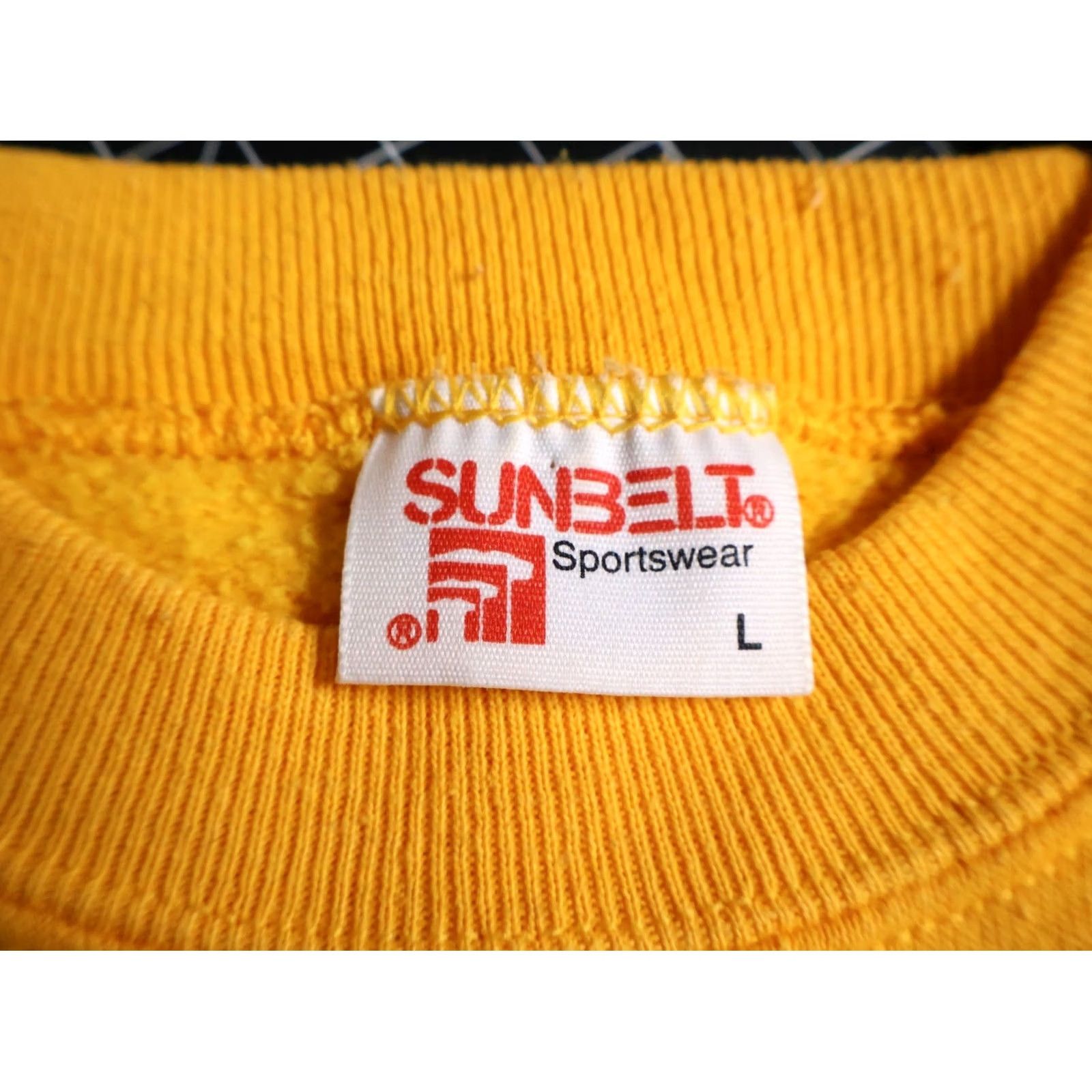 Vintage VINTAGE Sunbelt Sweatshirt Men's M Yellow 90s New Orleans Dixieland Jazz Band Graphic Print Raglan Crew Neck Size US M / EU 48-50 / 2 - 3 Thumbnail