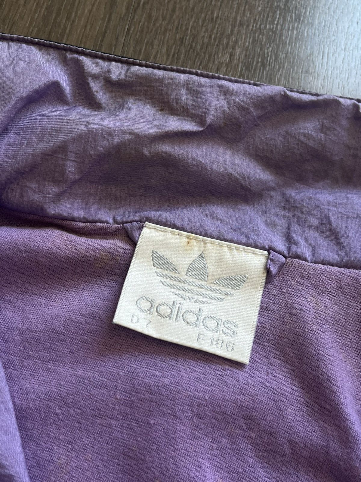Adidas Adidas Sz L (M) Made in Taiwan Vintage 1990s Rare Size US L / EU 52-54 / 3 - 13 Thumbnail