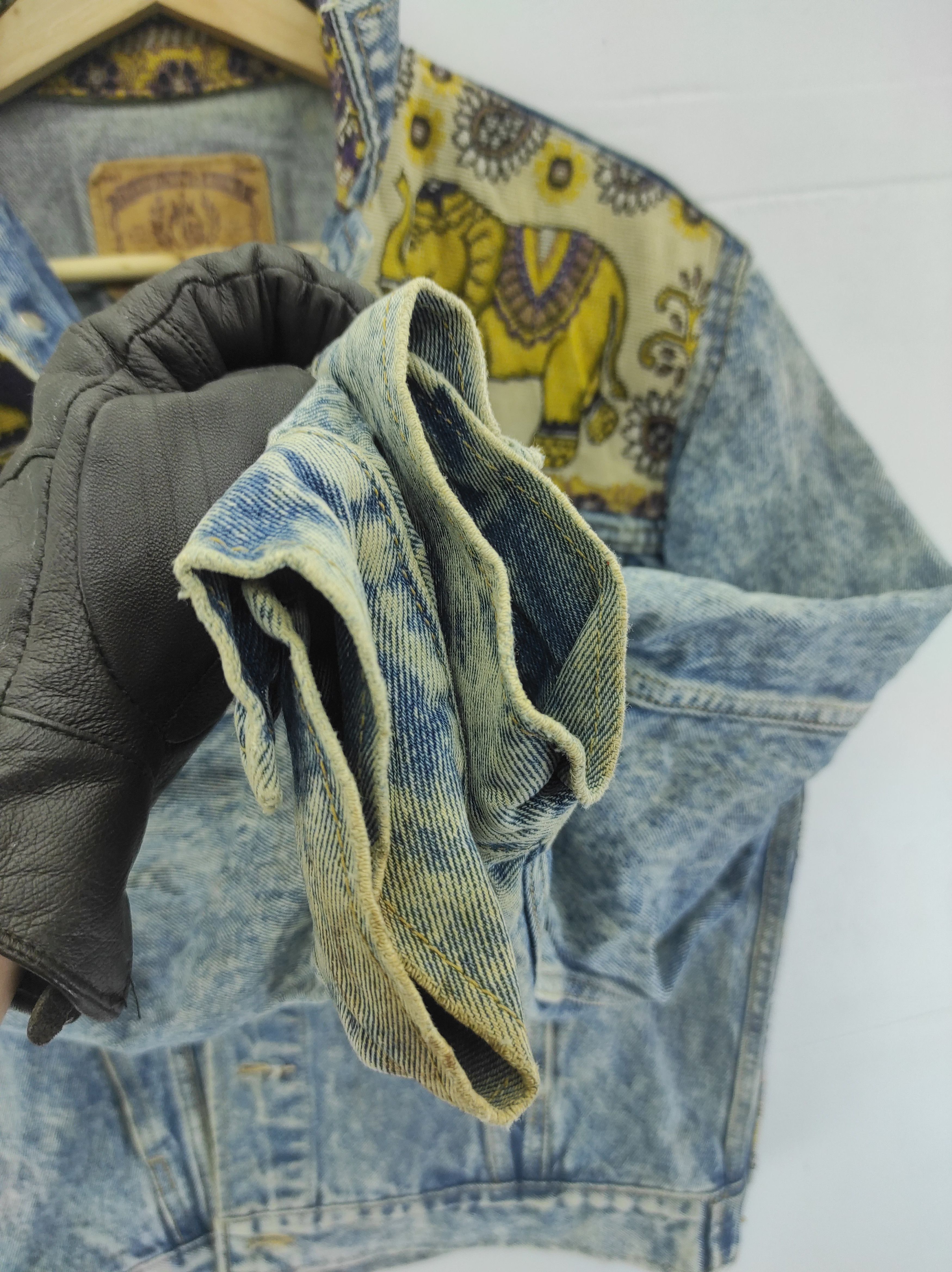 Other Vintage Denim Jacket Custom Elephant graphic Size US L / EU 52-54 / 3 - 9 Thumbnail