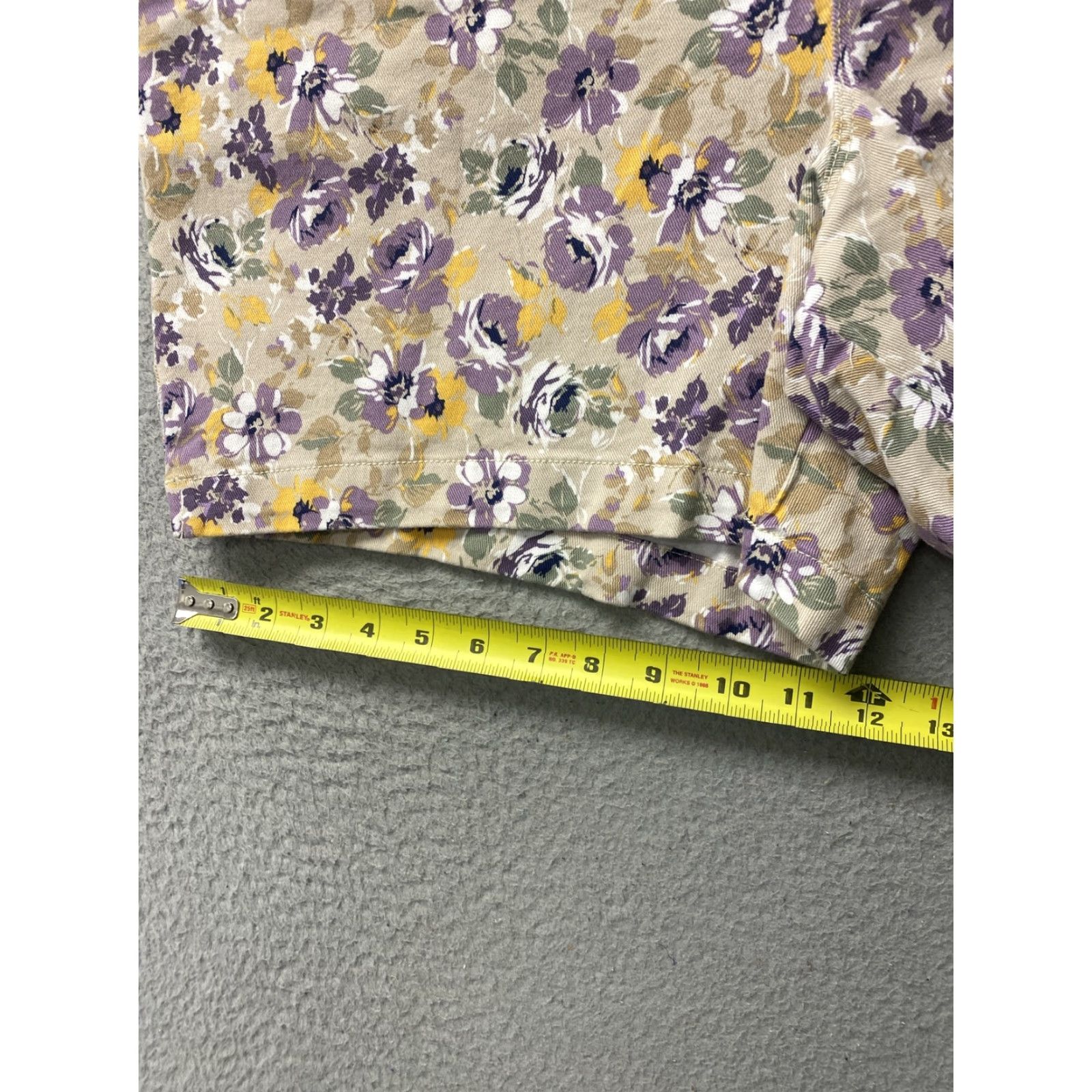 Gloria Vanderbilt Gloria Vanderbilt Shorts Women Casual Lavender Floral Size 18 Cotton Blend Size 40" / US 18 - 7 Thumbnail