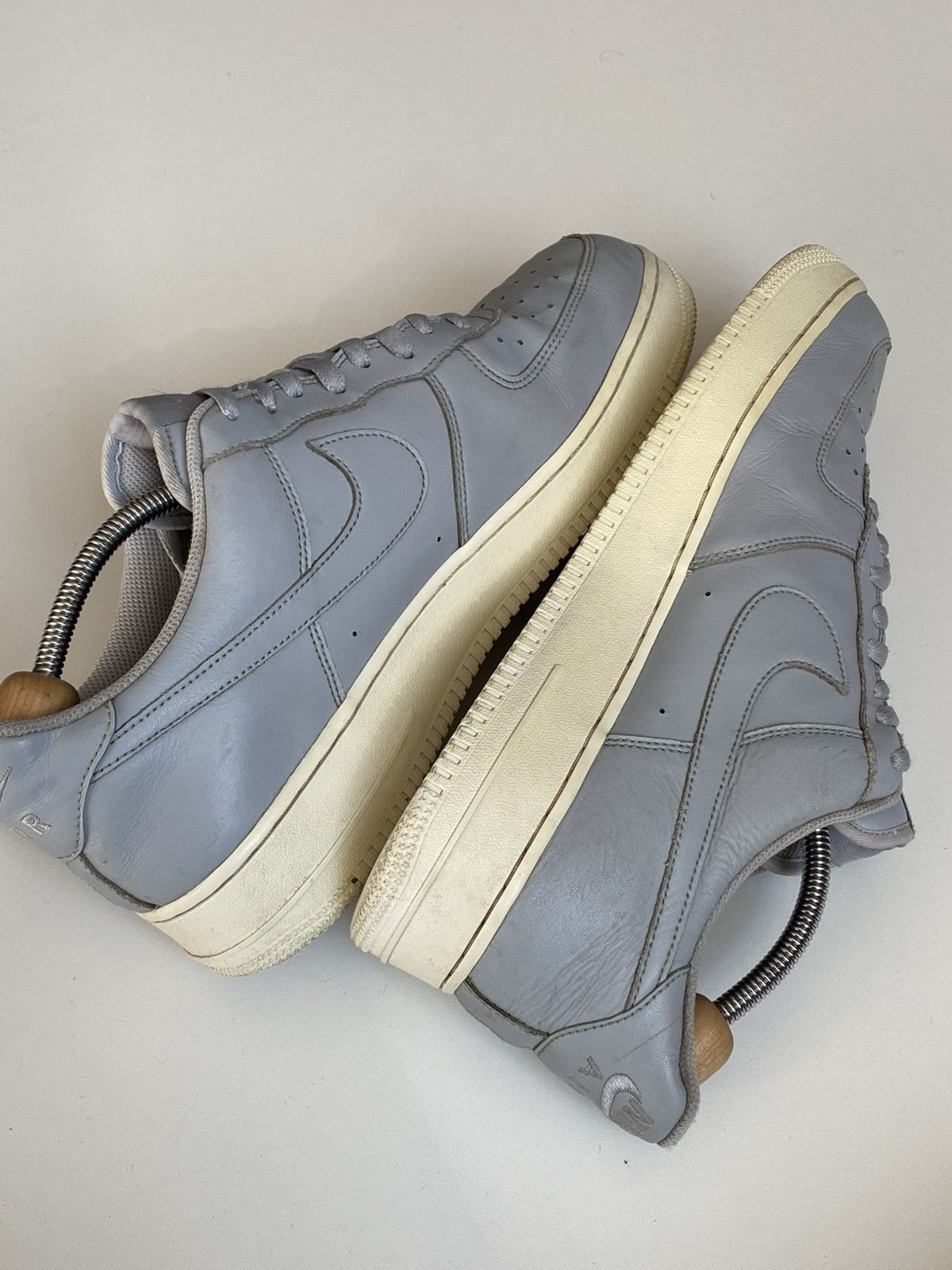 Nike 🔥 NIKE AIR FORCE 1 LOW GREY CASUAL ESSENTIALS SNEAKERS Size US 12 / EU 45 - 9 Thumbnail