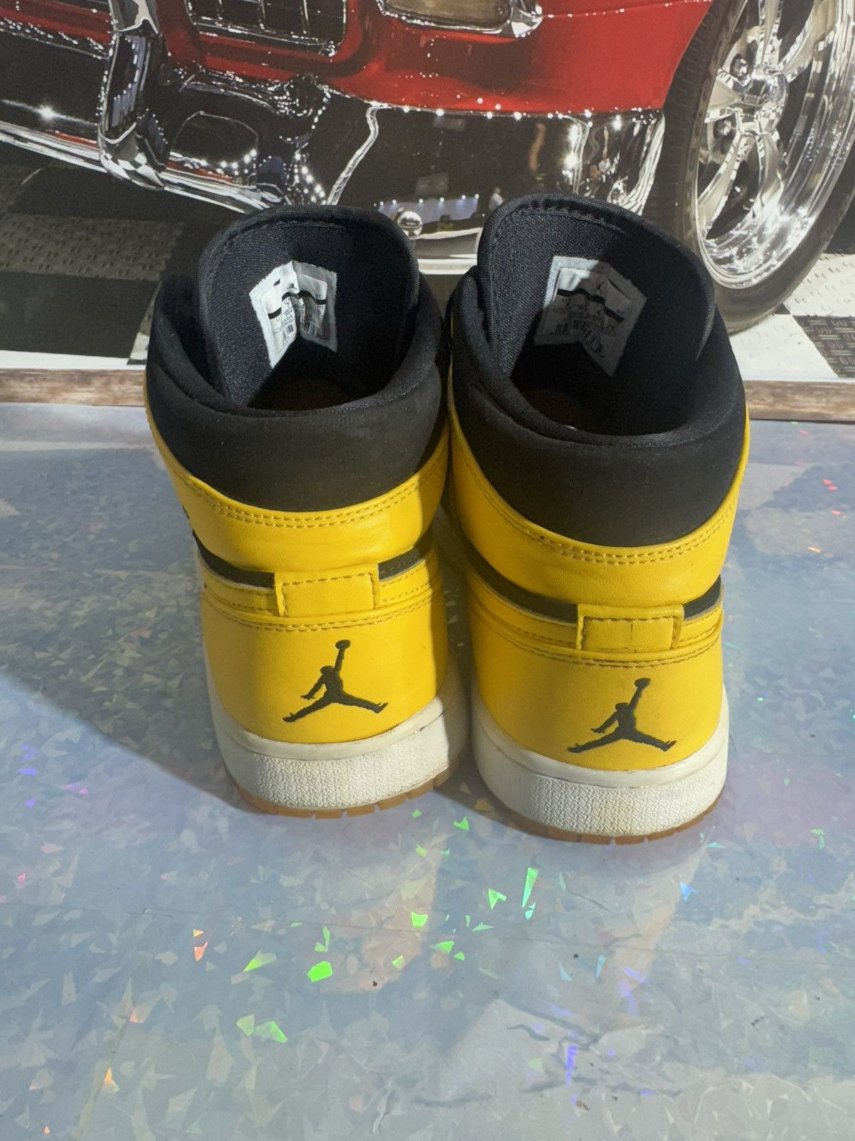 Other ⸻ Air Jordan 1 Retro Mid ‘New Love’ – Sneakers Size US 8 / EU 41 - 6 Thumbnail