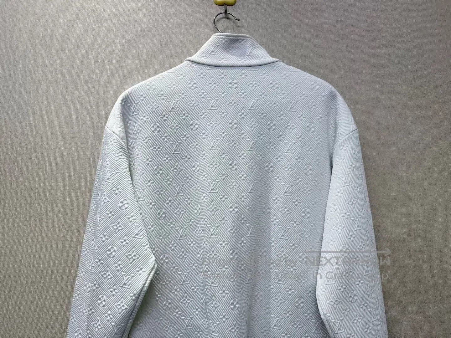 Louis Vuitton Louis Vuitton LV Embossed Logo Jacket. Size US XXL / EU 58 / 5 - 5 Thumbnail