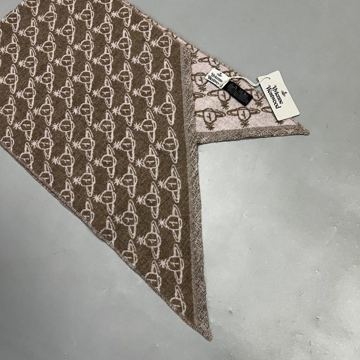 Vivienne Westwood Vivienne Westwood Two Point Reversible Scarf NEW with tags Size ONE SIZE - 5 Thumbnail