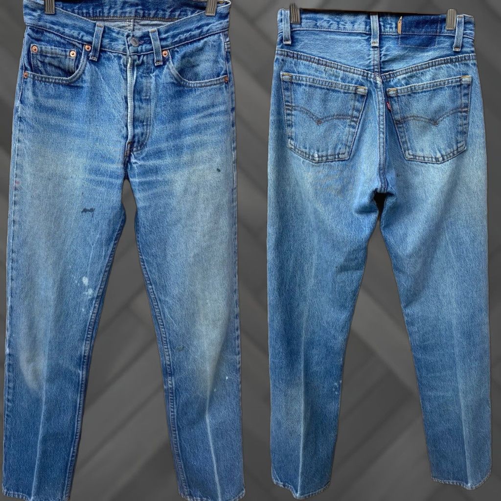 Levi's VINTAGE Levi’s 501 Jeans Worn Distressed USA Size W 28 L 34 Measure W 27 L 30.5 Levi's 501 Jeans Mens Denim Distressed USA Vintage 90s? Size US 28 / EU 44 - 1 Thumbnail