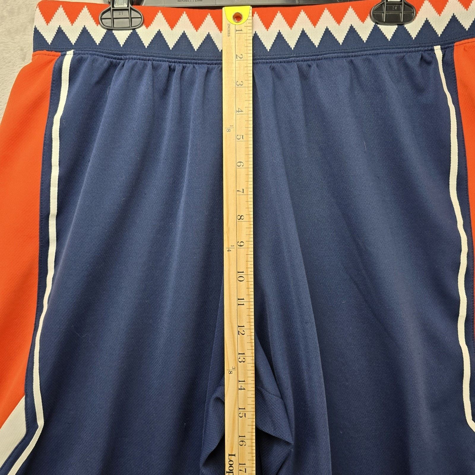 Nike Vintage Nike Illinois Fighting Illini Basketball Shorts XL Size US 36 / EU 52 - 14 Thumbnail