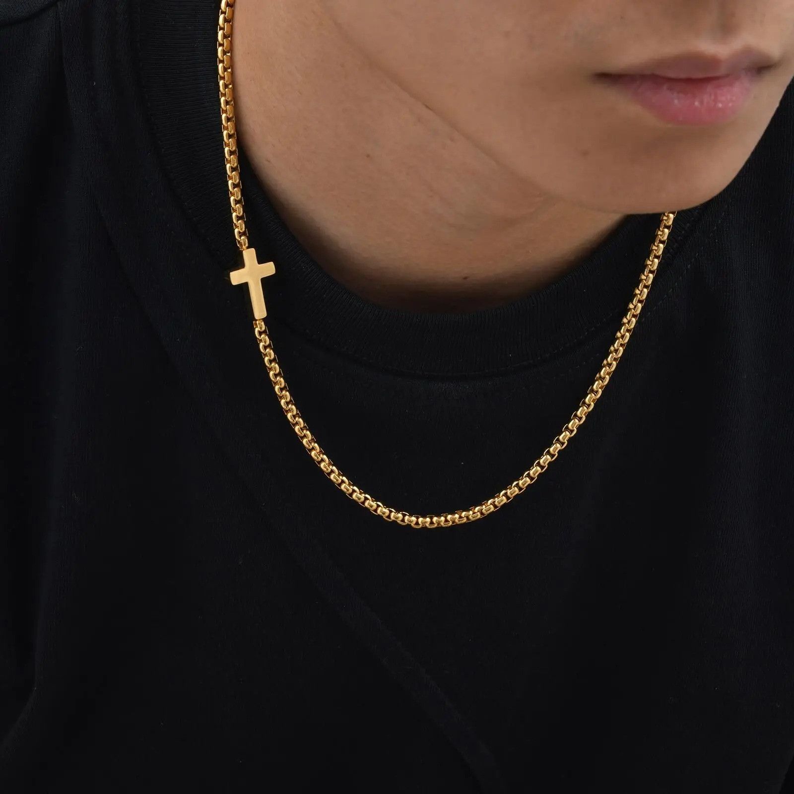 Vintage Class Cross Necklace Size ONE SIZE - 1 Thumbnail