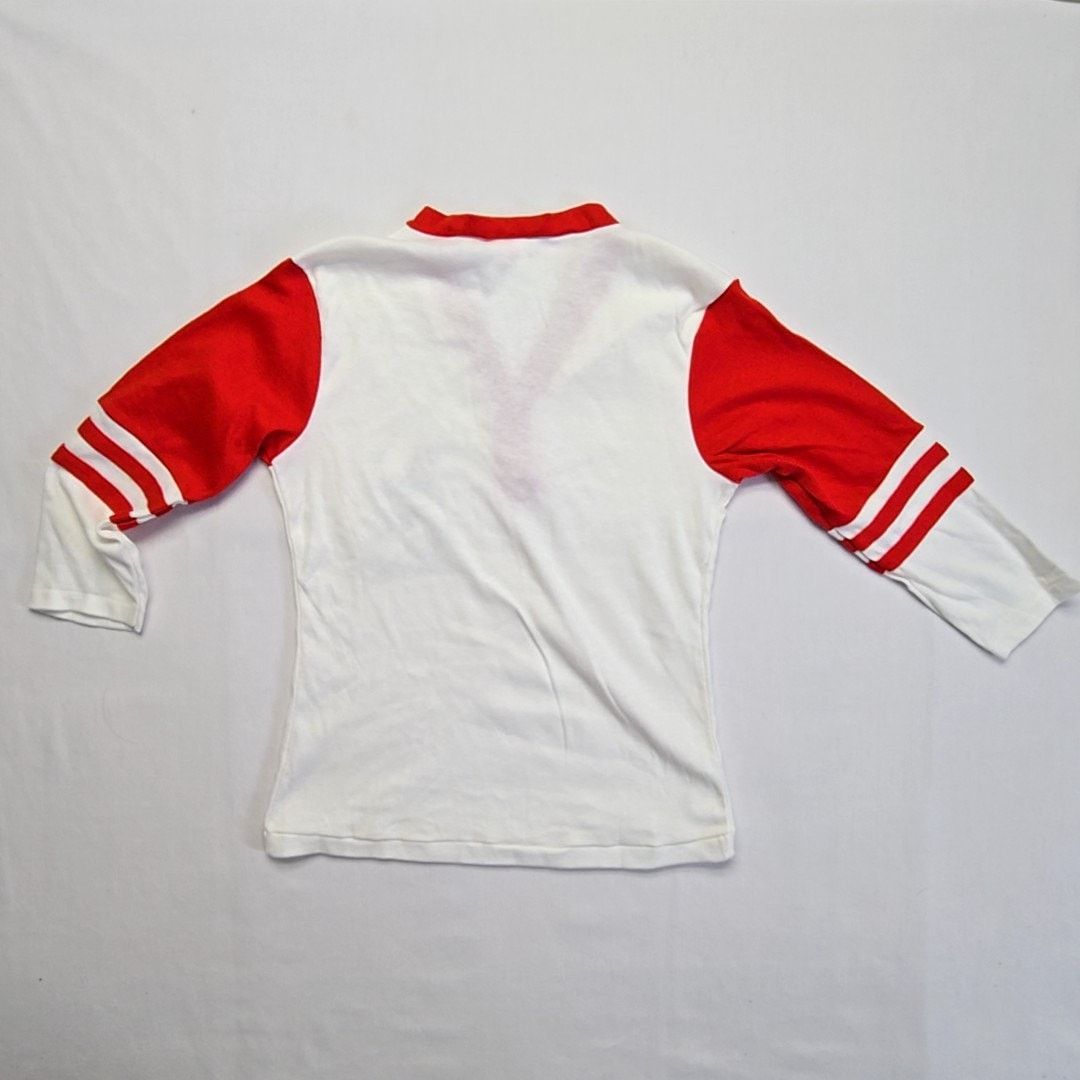 Vintage Vintage Montana Raglan Shirt Red White Le Riche S Tee 90s Size S / US 4 / IT 40 - 6 Thumbnail
