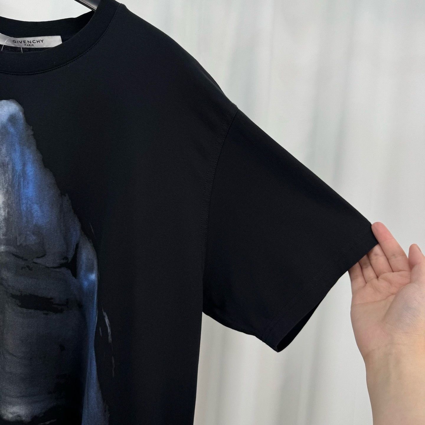 Givenchy Givenchy Shark Print Short Sleeve Size US XS / EU 42 / 0 - 4 Thumbnail