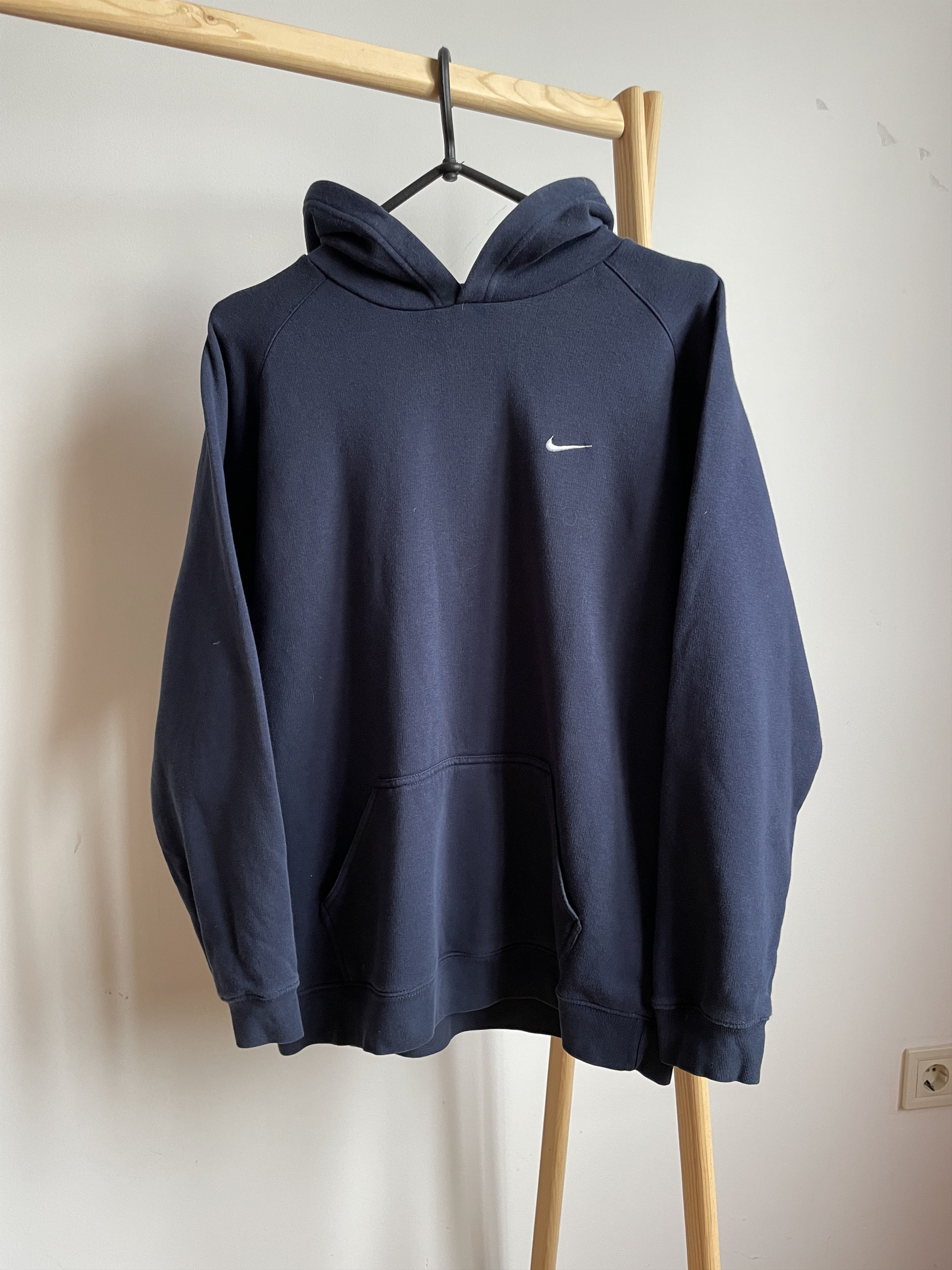 Nike × Vintage Nike Vintage Hoodie Size XL (18-20) Size US S / EU 44-46 / 1 - 1 Thumbnail