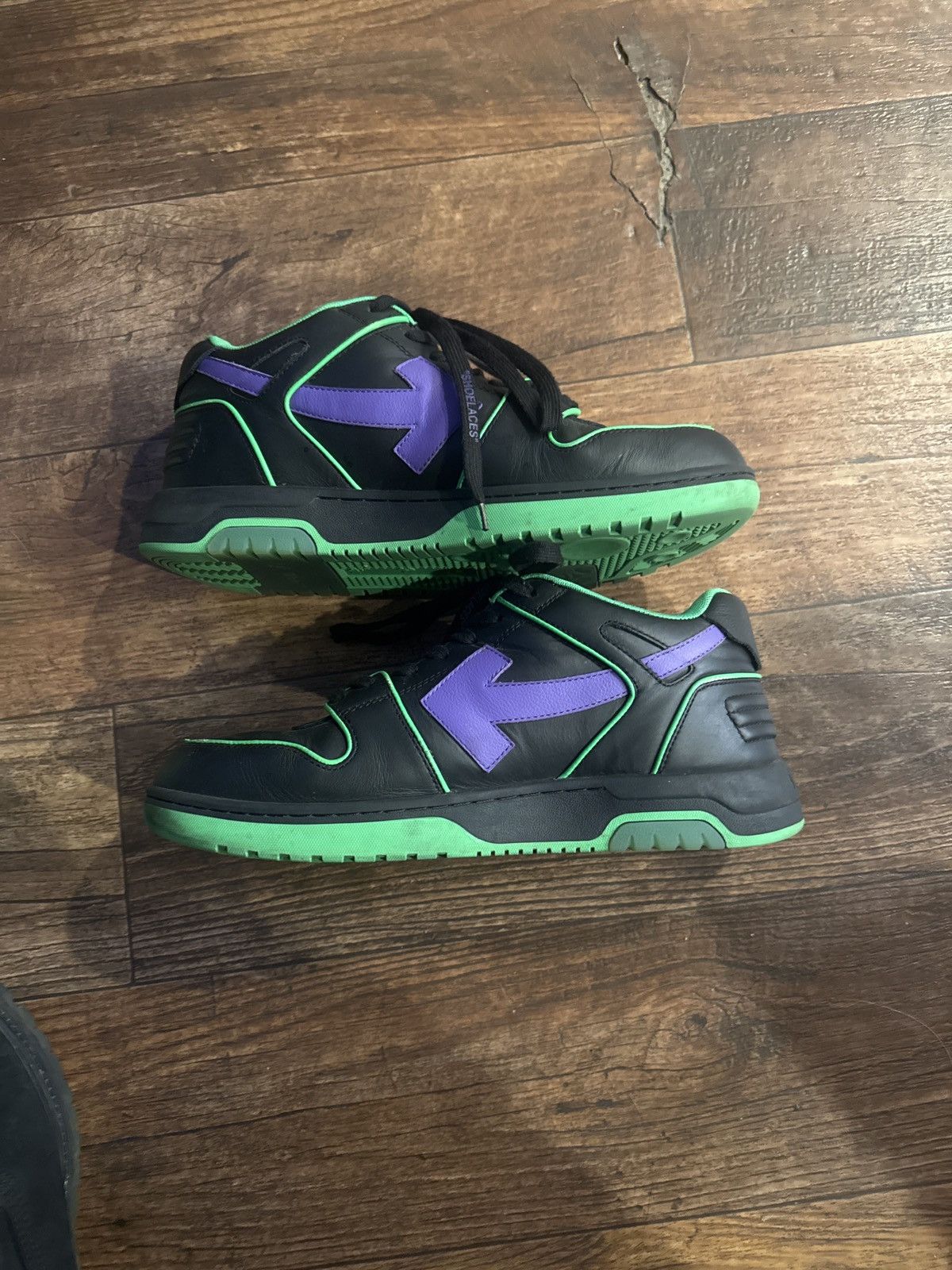 Off-White Off White Out of Office Outlined Low Tops Size US 10.5 / EU 43-44 - 1 Thumbnail