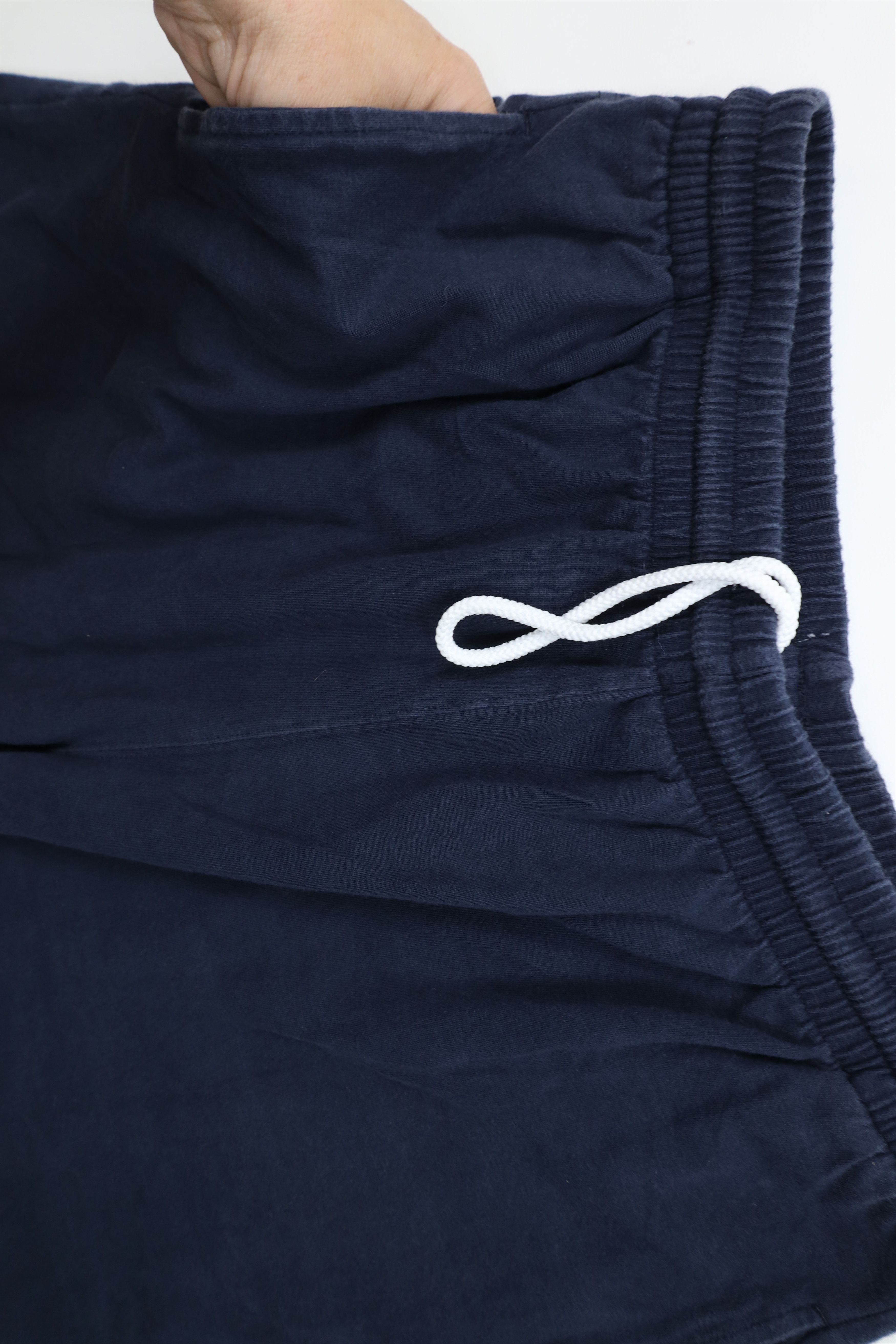 Champion Vintage 90s Champion Monochrome Above Knee Shorts Navy Blue Size US 32 / EU 48 - 6 Thumbnail