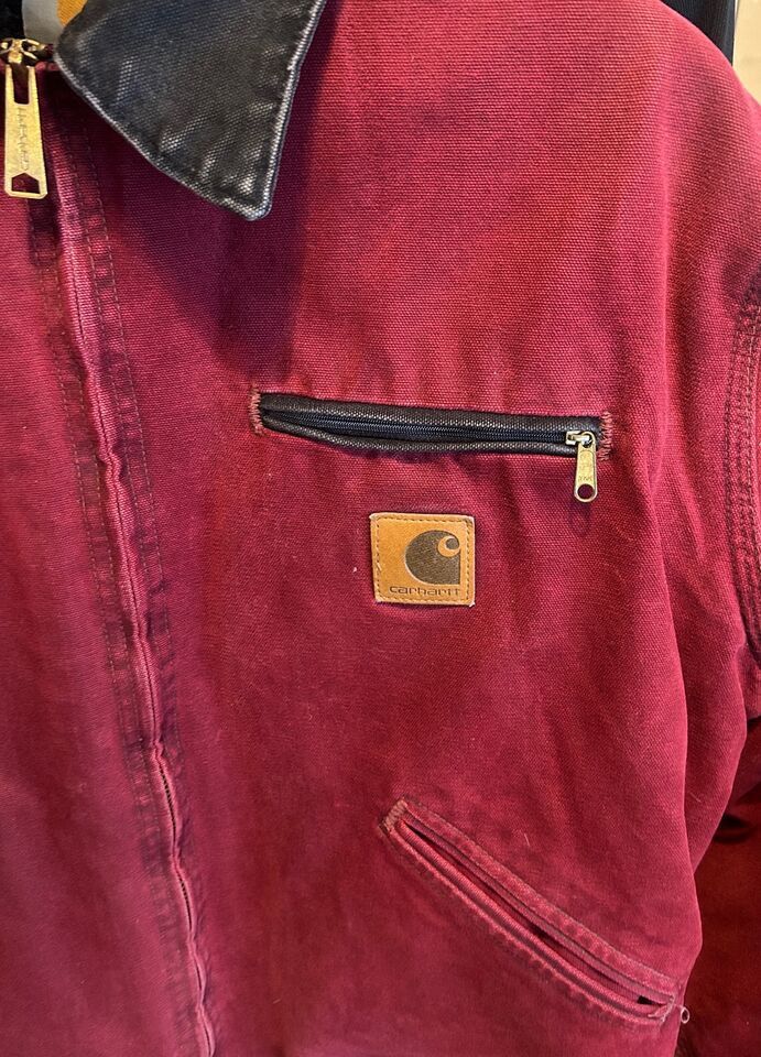 Carhartt VINTAGE CARHARTT J97 CRI CRIMSON MENS DETROIT