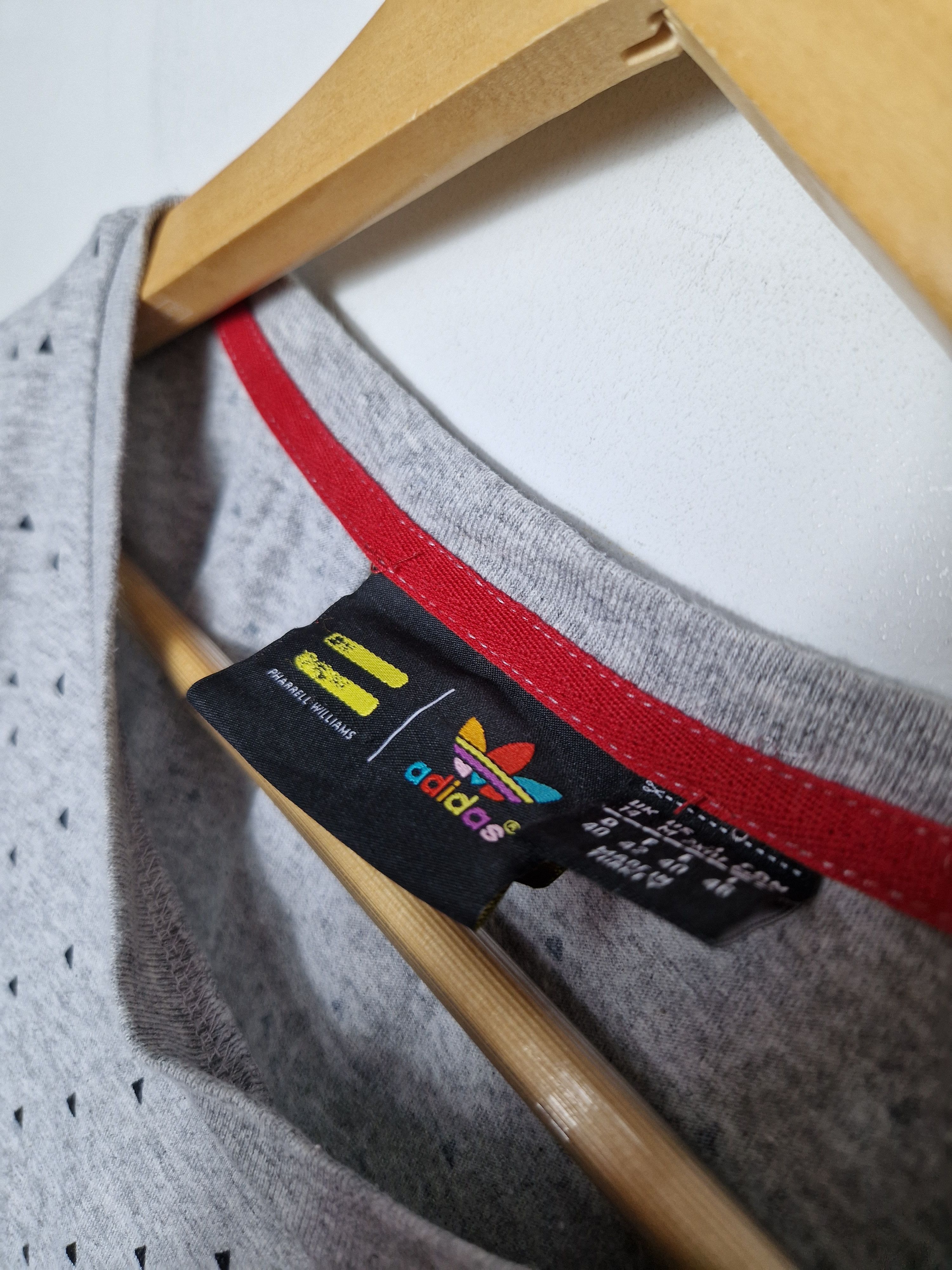 Adidas × Pharrell Adidas x Pharrell Williams big logo tee Size US M / EU 48-50 / 2 - 6 Thumbnail