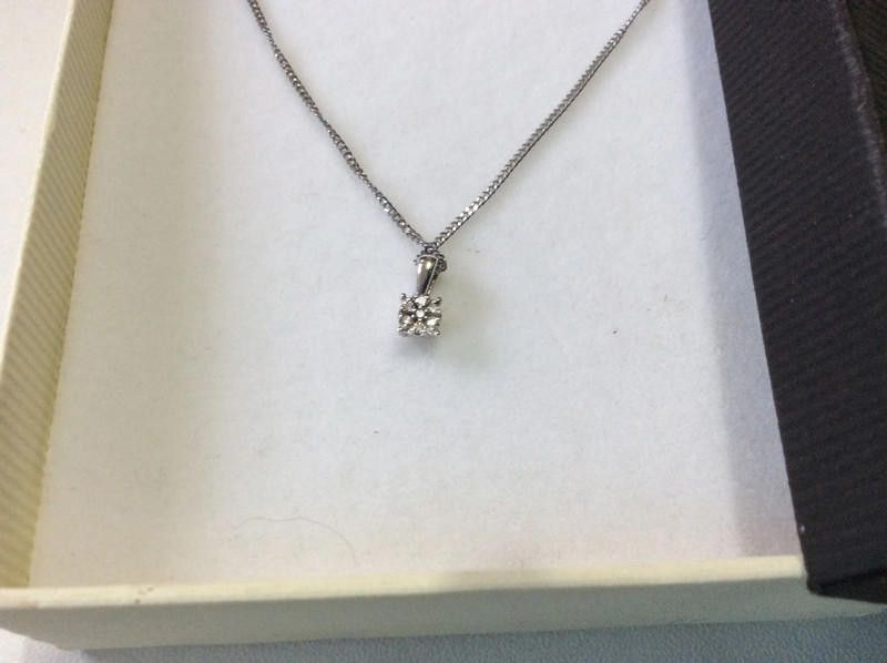 Other 9ct white gold real diamond necklace Size ONE SIZE - 2 Thumbnail