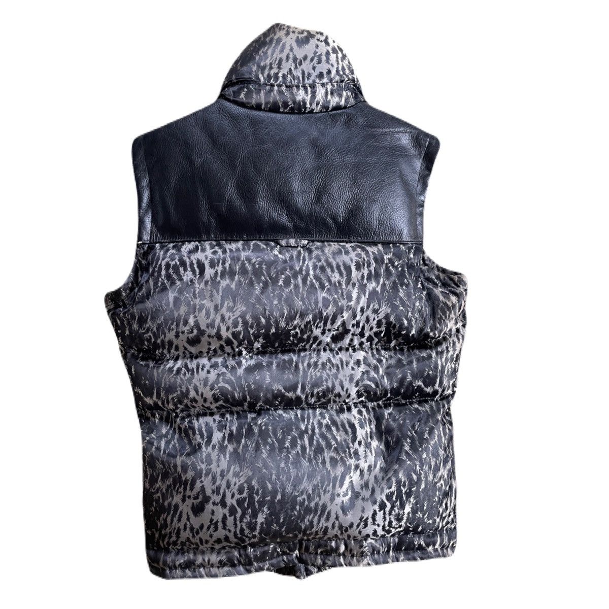 If Six Was Nine 2000s NO.ID Japanese archive Leopard Puffer Leather Vest Size US S / EU 44-46 / 1 - 4 Thumbnail