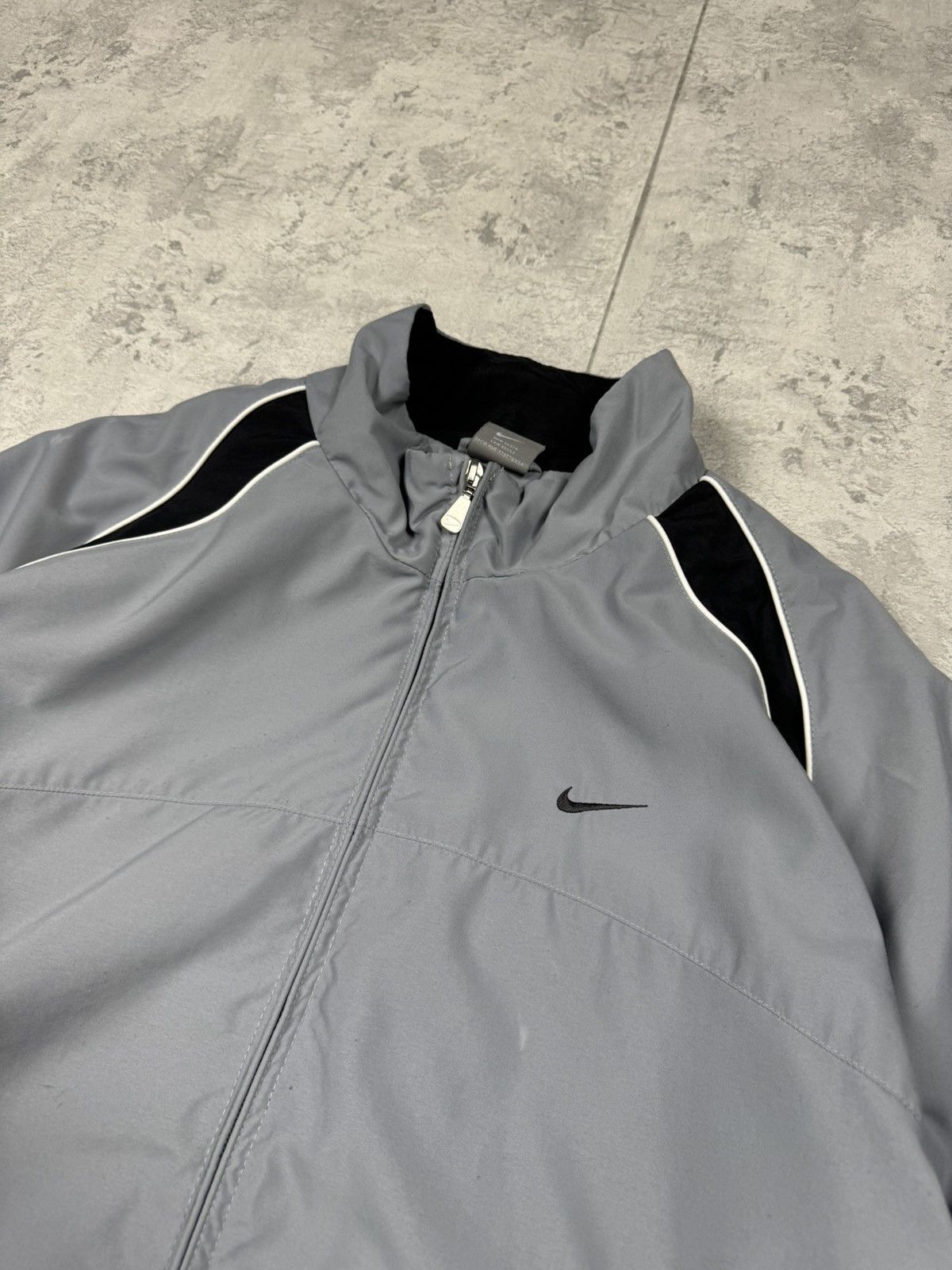 Nike Vintage Nike Y2K Track Jacket Size L Size US L / EU 52-54 / 3 - 4 Thumbnail