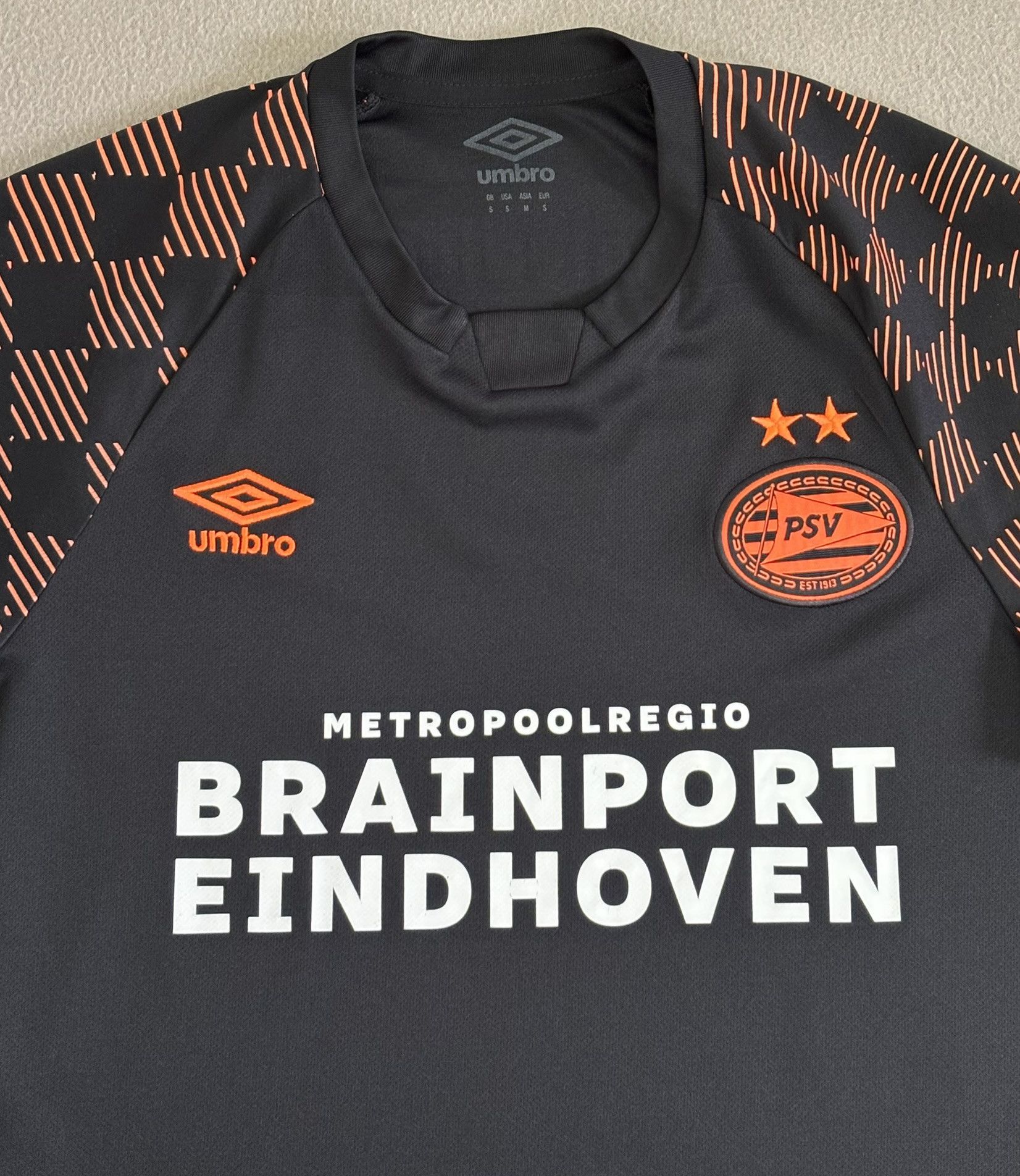 Umbro PSV Eindhoven 2019/2020 Umbro Football Jersey Size S Size US S / EU 44-46 / 1 - 6 Thumbnail