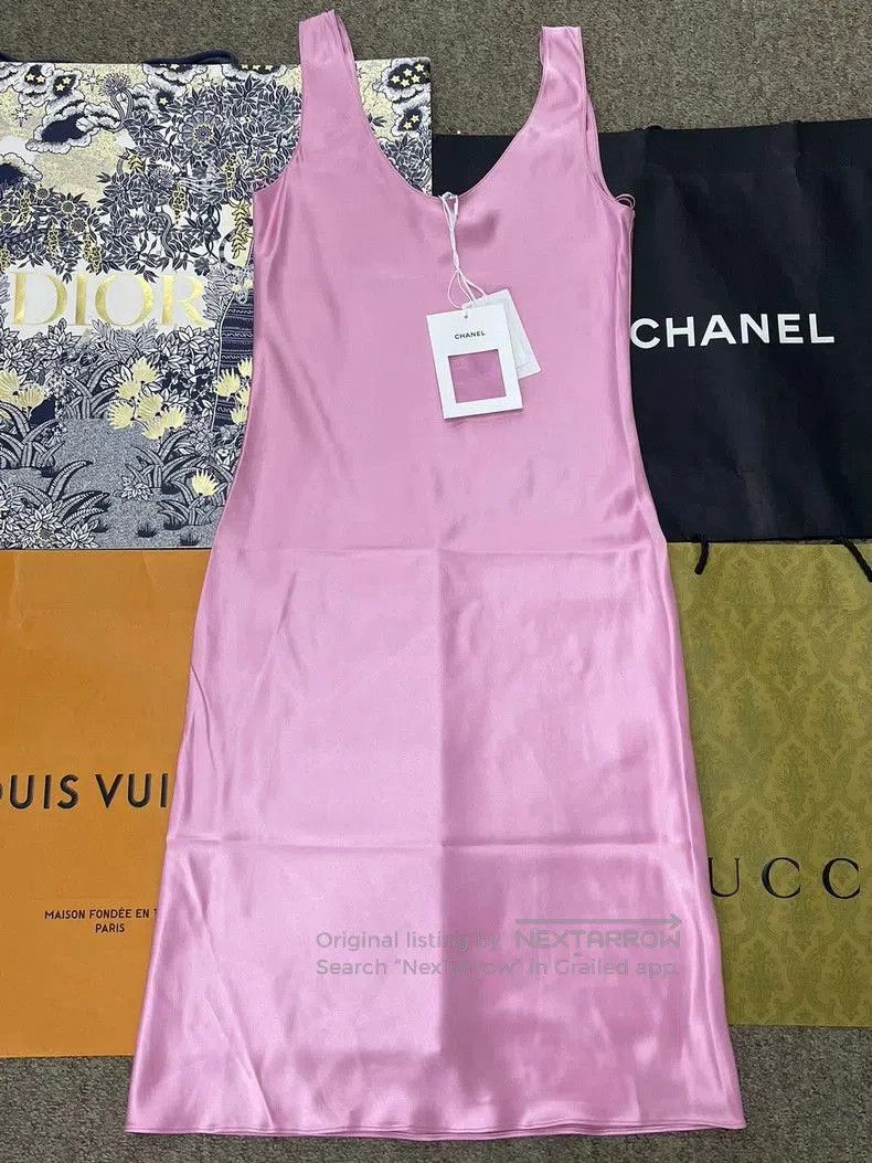 Chanel Chanel 23P Pink Silk Satin Dress. Size US M / EU 48-50 / 2 - 1 Thumbnail