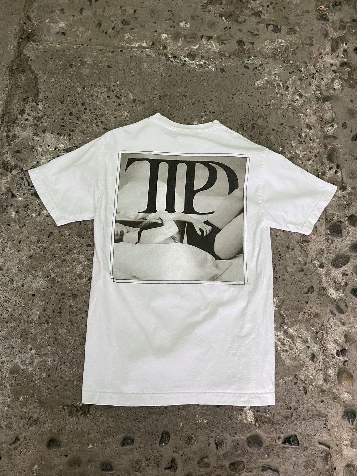Band Tees Taylor swift the tortured poets department T shirt Size US M / EU 48-50 / 2 - 1 Thumbnail