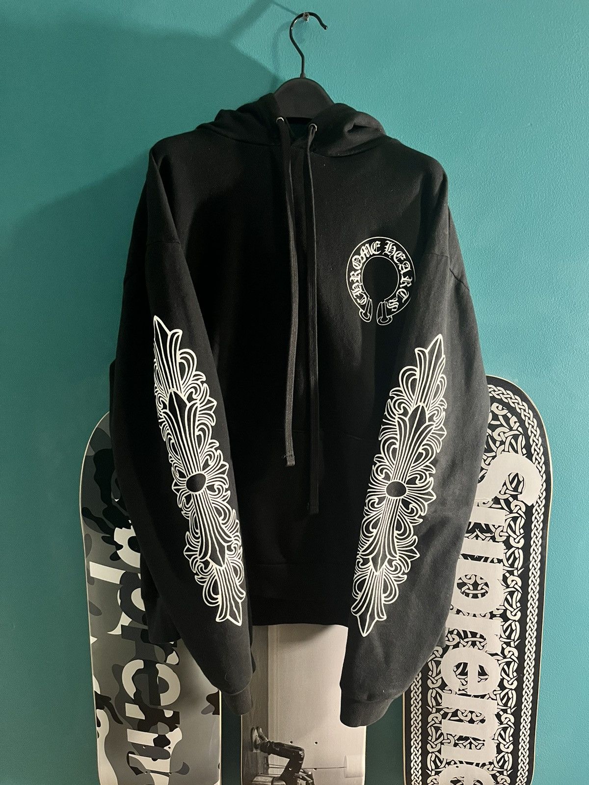 Chrome Hearts Chrome Hearts Horse Shoe Floral Hoodie | Grailed