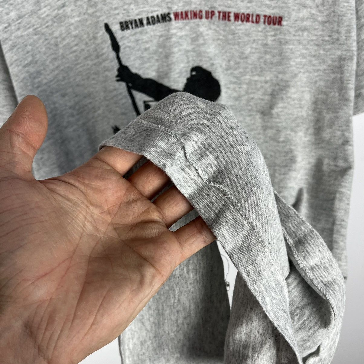 Band Tees Vintage Bryan Adams Waking Up the world tour band tee 1991 Size US L / EU 52-54 / 3 - 18 Thumbnail