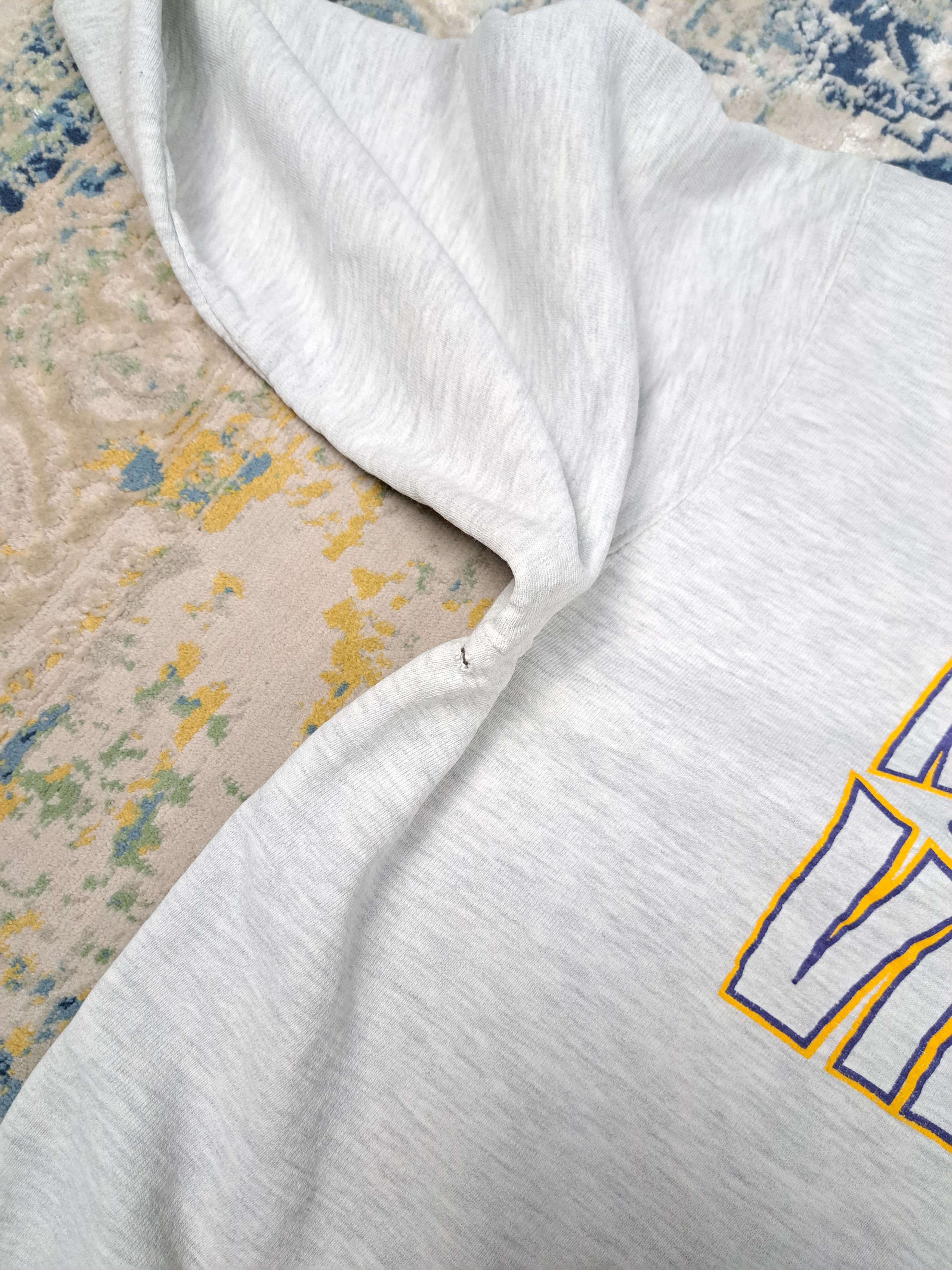 Champion Vikings Worn to Perfection Champion Distressed Crewneck Size US XL / EU 56 / 4 - 8 Thumbnail