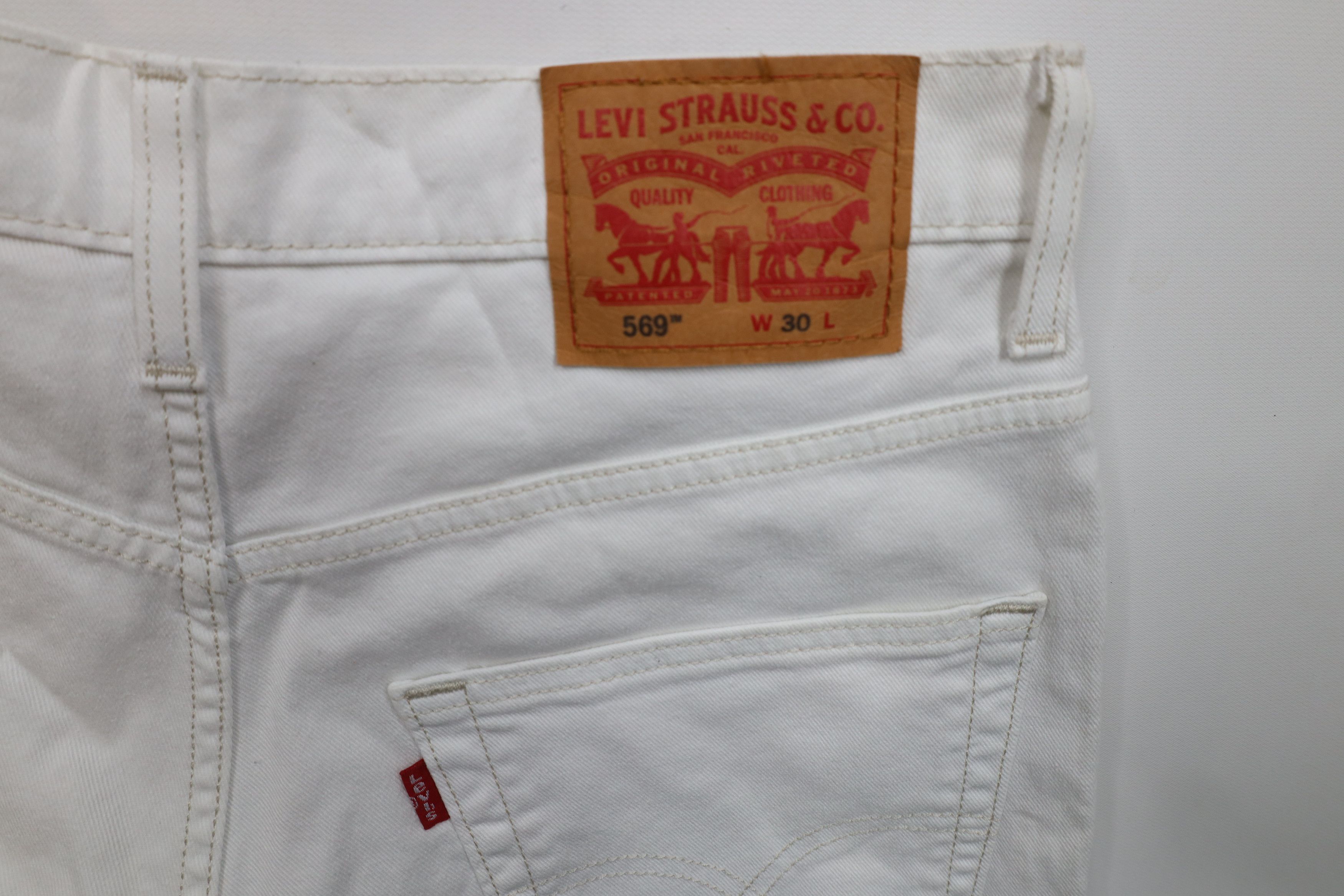 Levi's × Vintage Vintage Y2K Levis 569 Fit Denim Jean Shorts Jorts White Size US 30 / EU 46 - 16 Thumbnail