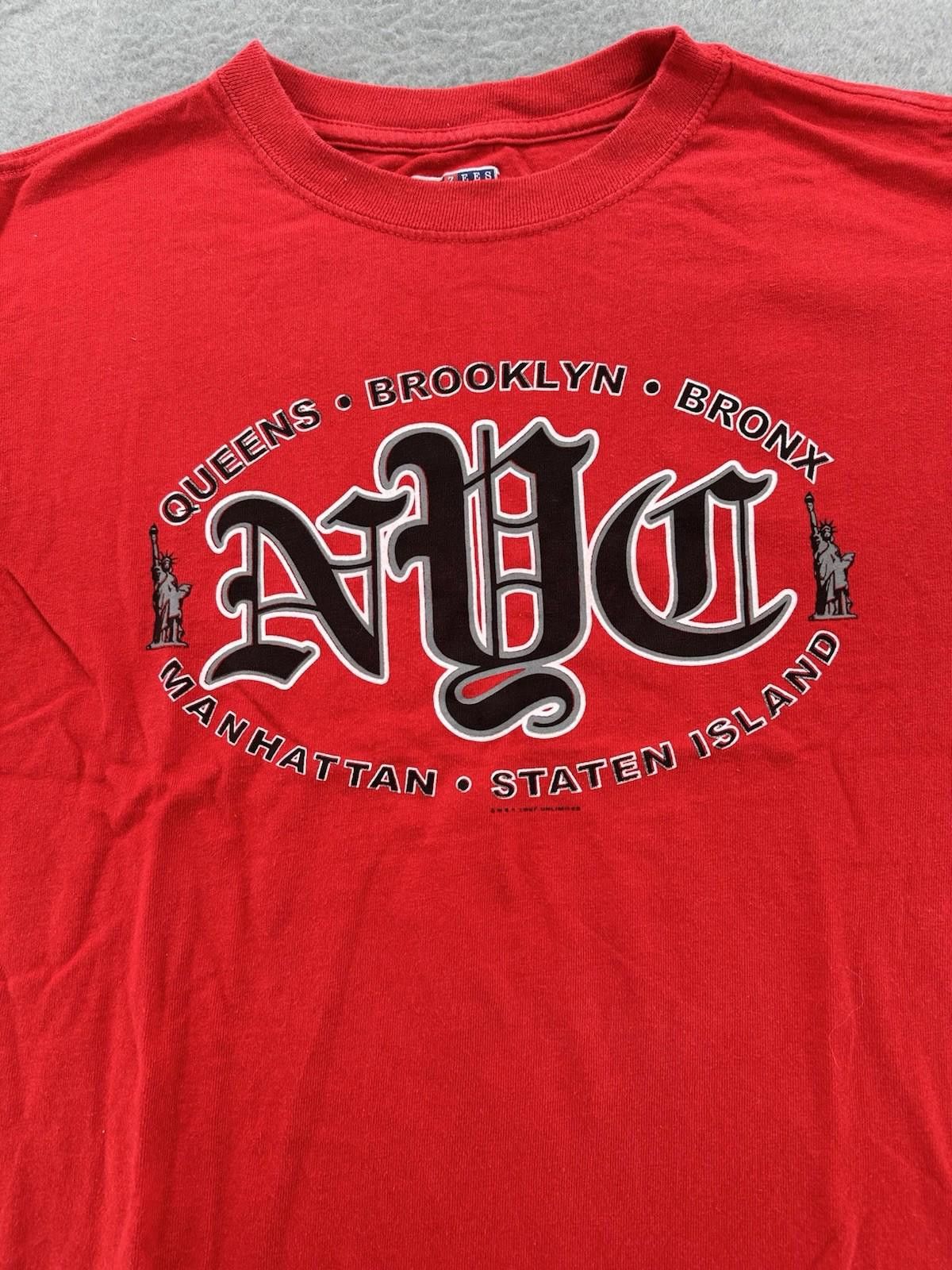 Gildan New York City NYC Graphic T-shirt Red Size US S / EU 44-46 / 1 - 2 Thumbnail