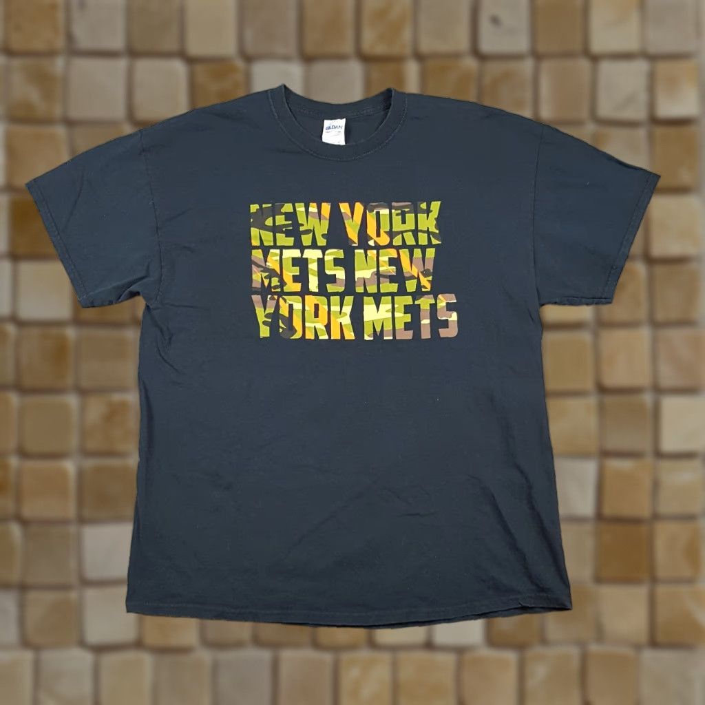 Gildan VINTAGE Gildan New York Mets MLB Camo Logo T-Shirt Men's XL Black Retro Sports 90s Size US XL / EU 56 / 4 - 1 Thumbnail