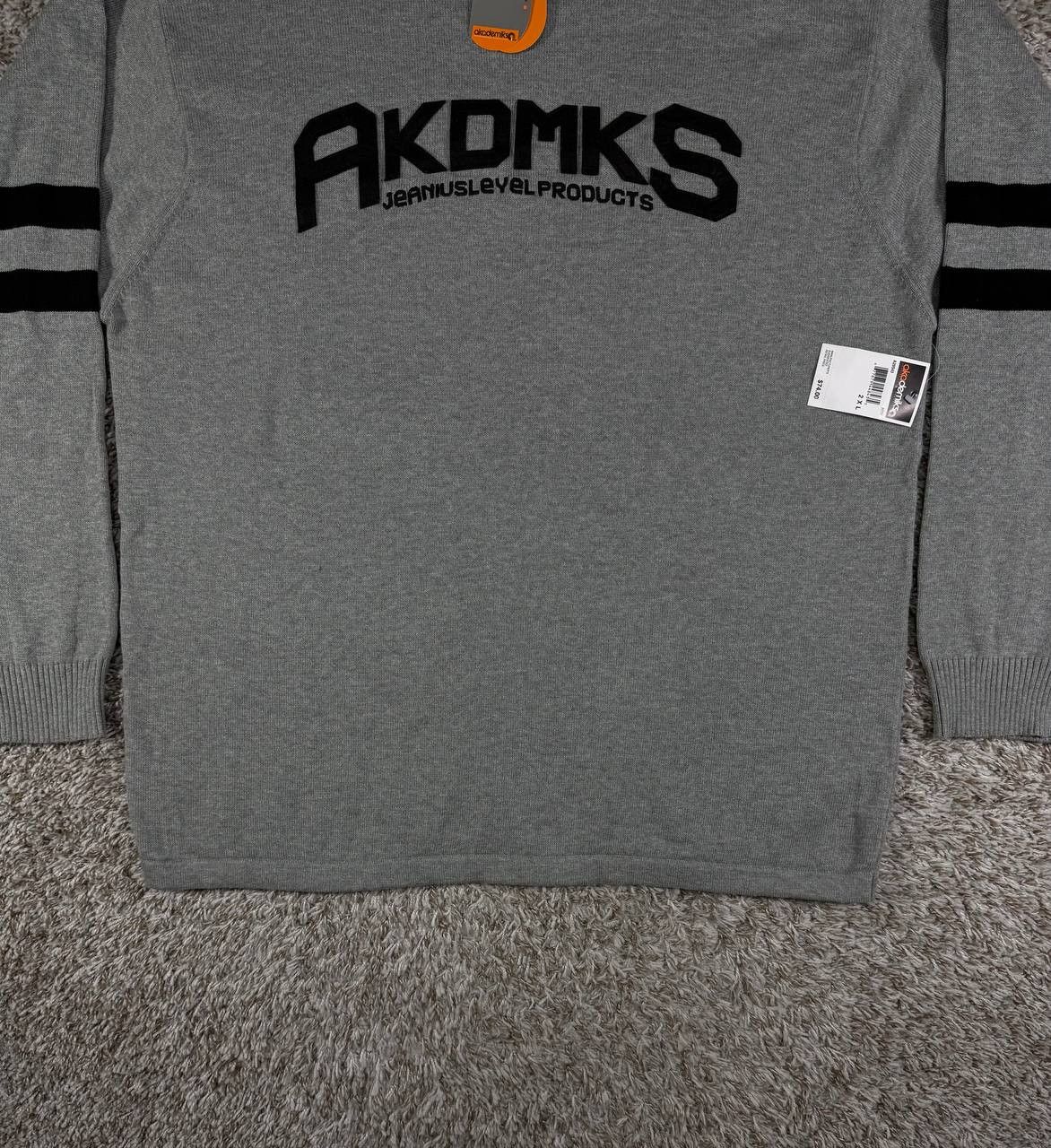 Akademiks Vintage Akademiks Knit Black Logo Striped Sleeves Size US XXL / EU 58 / 5 - 3 Thumbnail