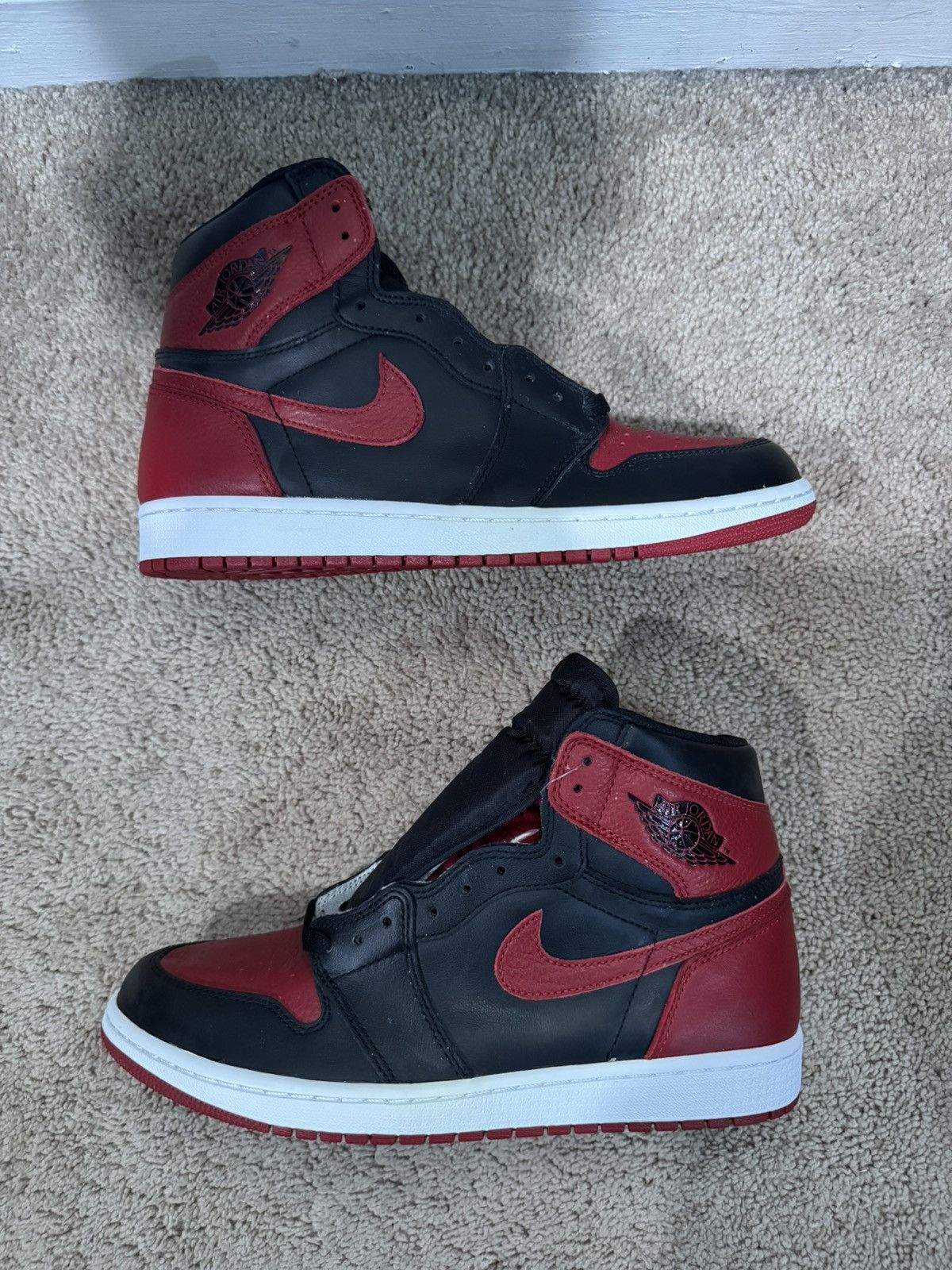 Jordan Brand Jordan 1 Banned 2016 Size US 10 / EU 43 - 2 Thumbnail