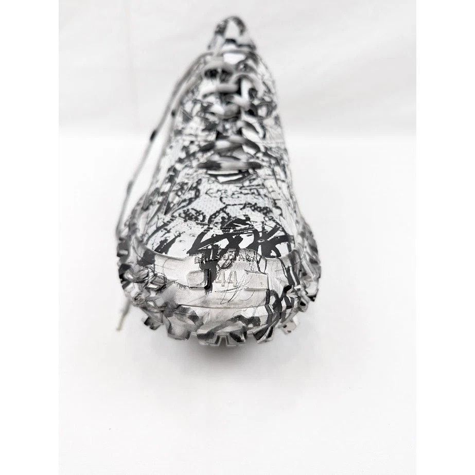 Balenciaga o1rshd1 Bouncer Extreme Graffiti Print in White/Black Size US 10 / EU 43 - 5 Thumbnail