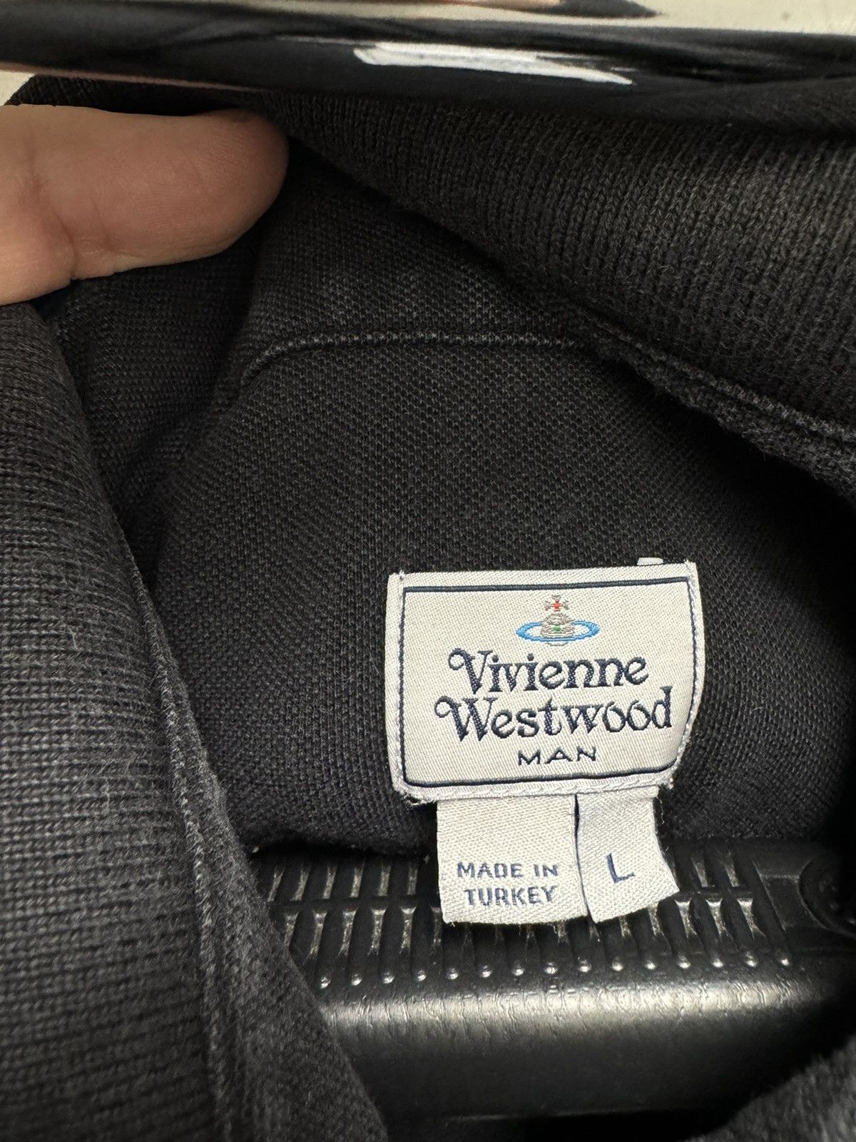 Vivienne Westwood Vivienne westwood black polo L sz VV Size US L / EU 52-54 / 3 - 7 Thumbnail