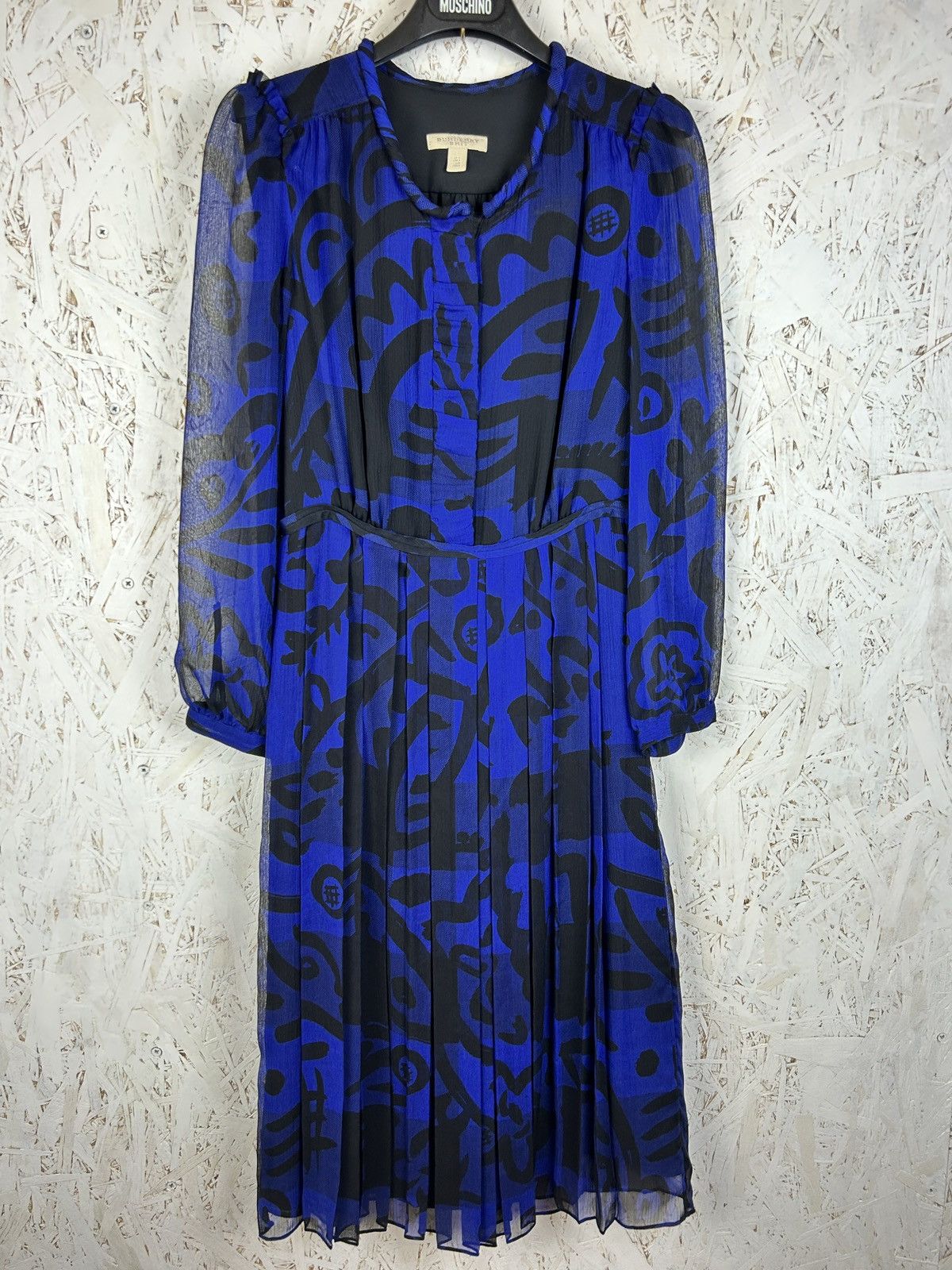 Burberry Burberry Allover Ornament Beautiful Silk Dress US 4 IT 38 Size XS / US 0-2 / IT 36-38 - 1 Thumbnail