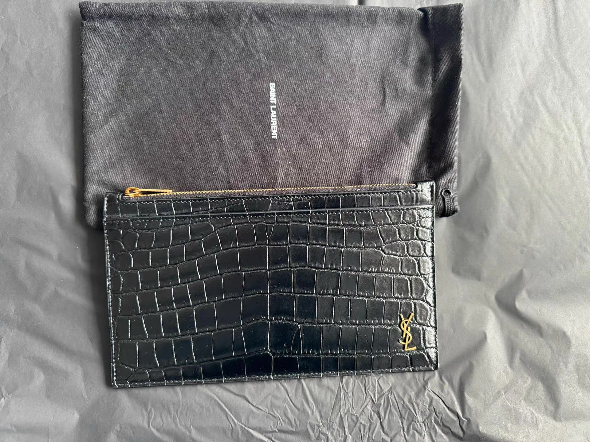 Saint Laurent Paris Saint Laurent Crocodile-Embossed Clutch Ｑ23 Size ONE SIZE - 1 Thumbnail