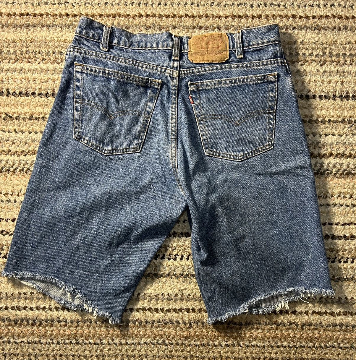 Levi's Cropped Levi’s Jorts Size US 32 / EU 48 - 2 Thumbnail