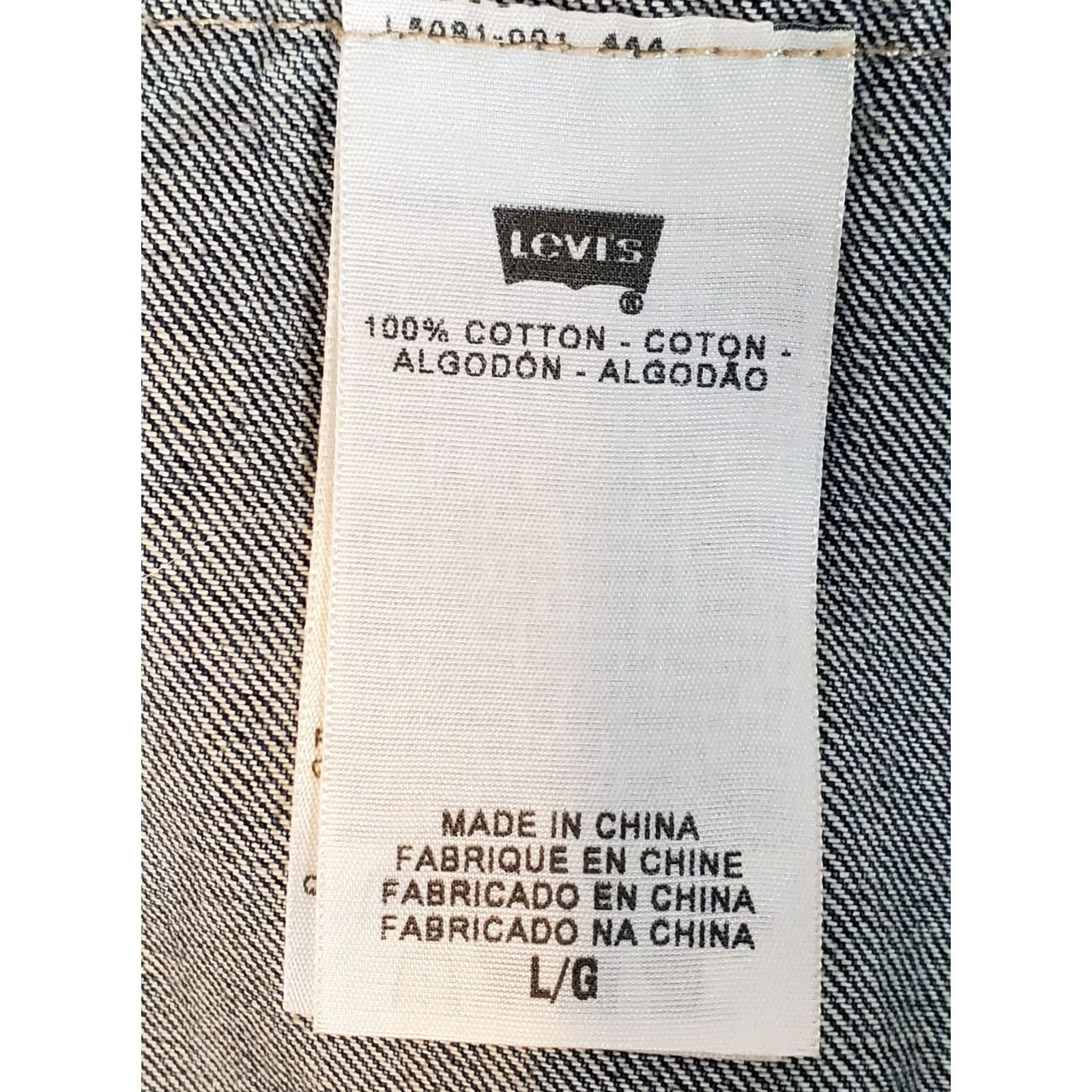 Levi's VINTAGE Levi's Trucker Jacket Denim Jean Blue L Men's Size Large (L) USA Classic USA Logo Button Closure Short Coat All Seasons Regular Fit Size US 33 - 7 Thumbnail