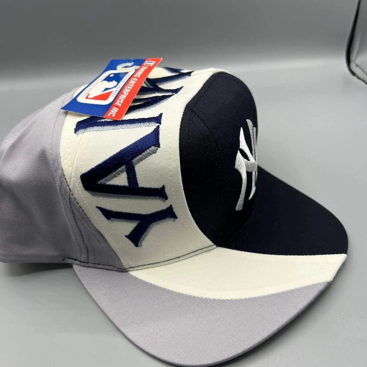 Twins Enterprise Inc. × Vintage New York Yankees Hat Men Twins Enterprise MLB Snap Back Cap Size ONE SIZE - 5 Thumbnail