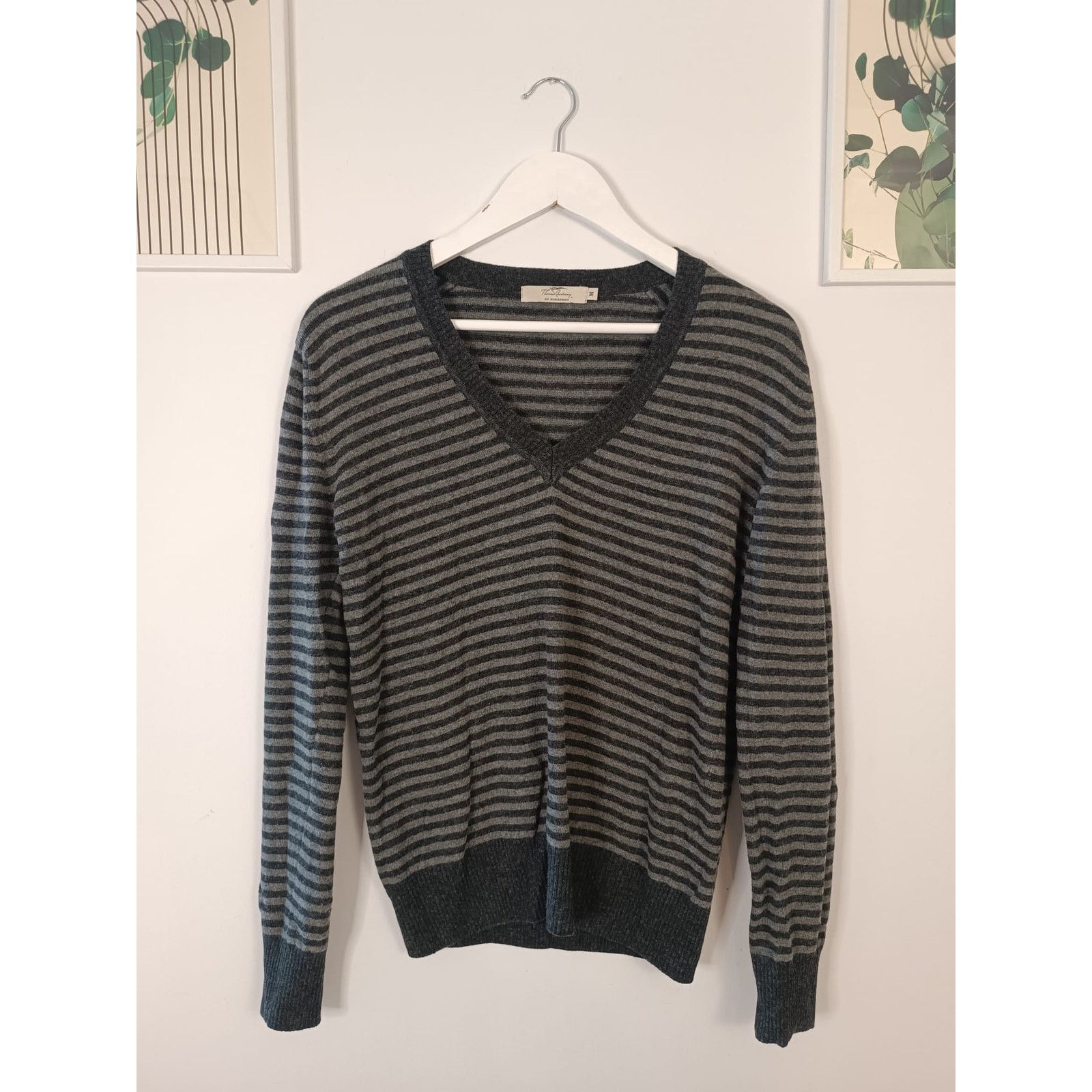 Burberry Burberry Women V-Neck Jumper Knitwear Sweater Striped Wool Size M / US 6-8 / IT 42-44 - 12 Thumbnail