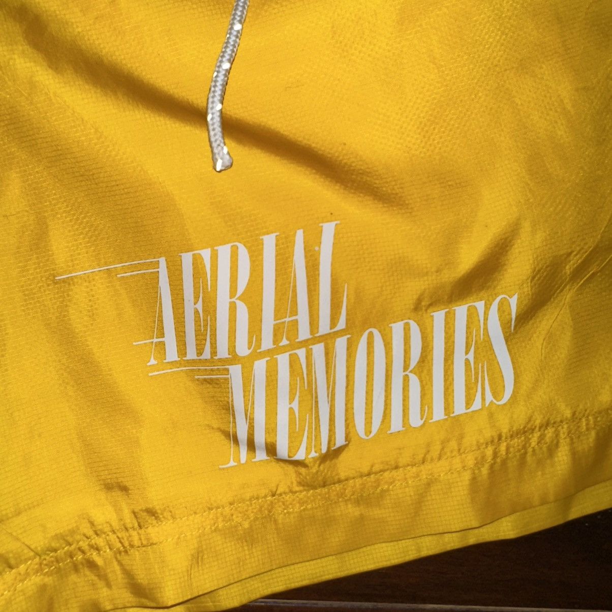 Other OYSTER HOLDINGS sample 1 of 1 AIRFLOAT YELLOW HANDBALL SHORT Size US 30 / EU 46 - 5 Thumbnail