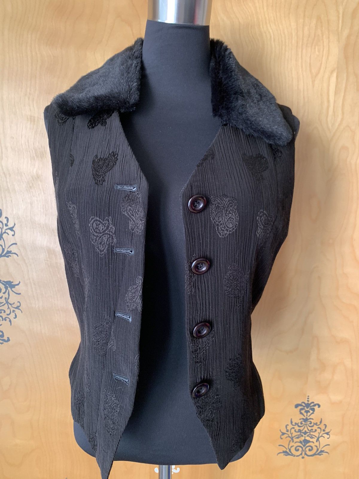 Vintage Vintage 90s Silk Fur Lined Button-Up Vest Size M / US 6-8 / IT 42-44 - 12 Thumbnail